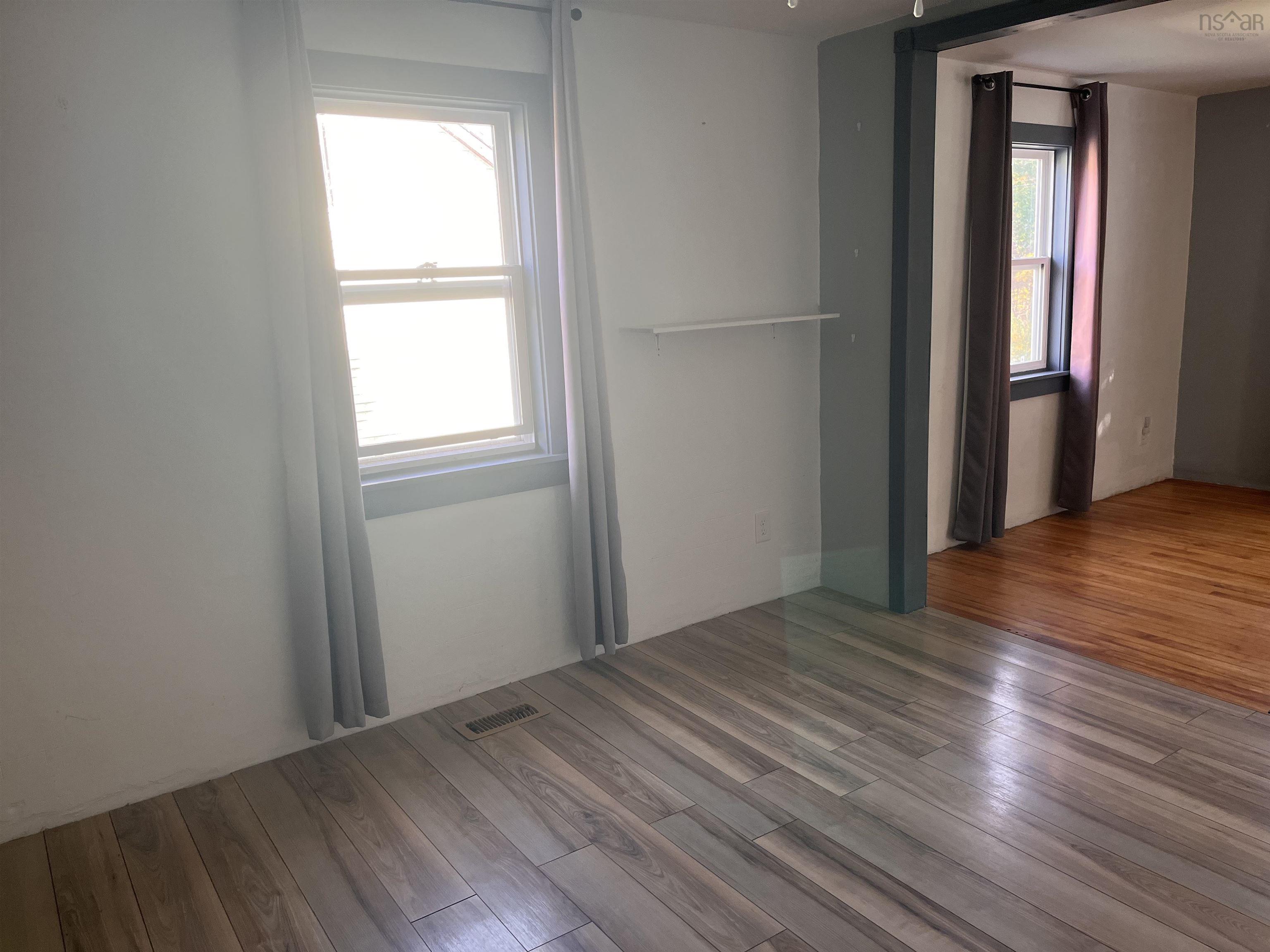 155 Old Sambro Road photo #8