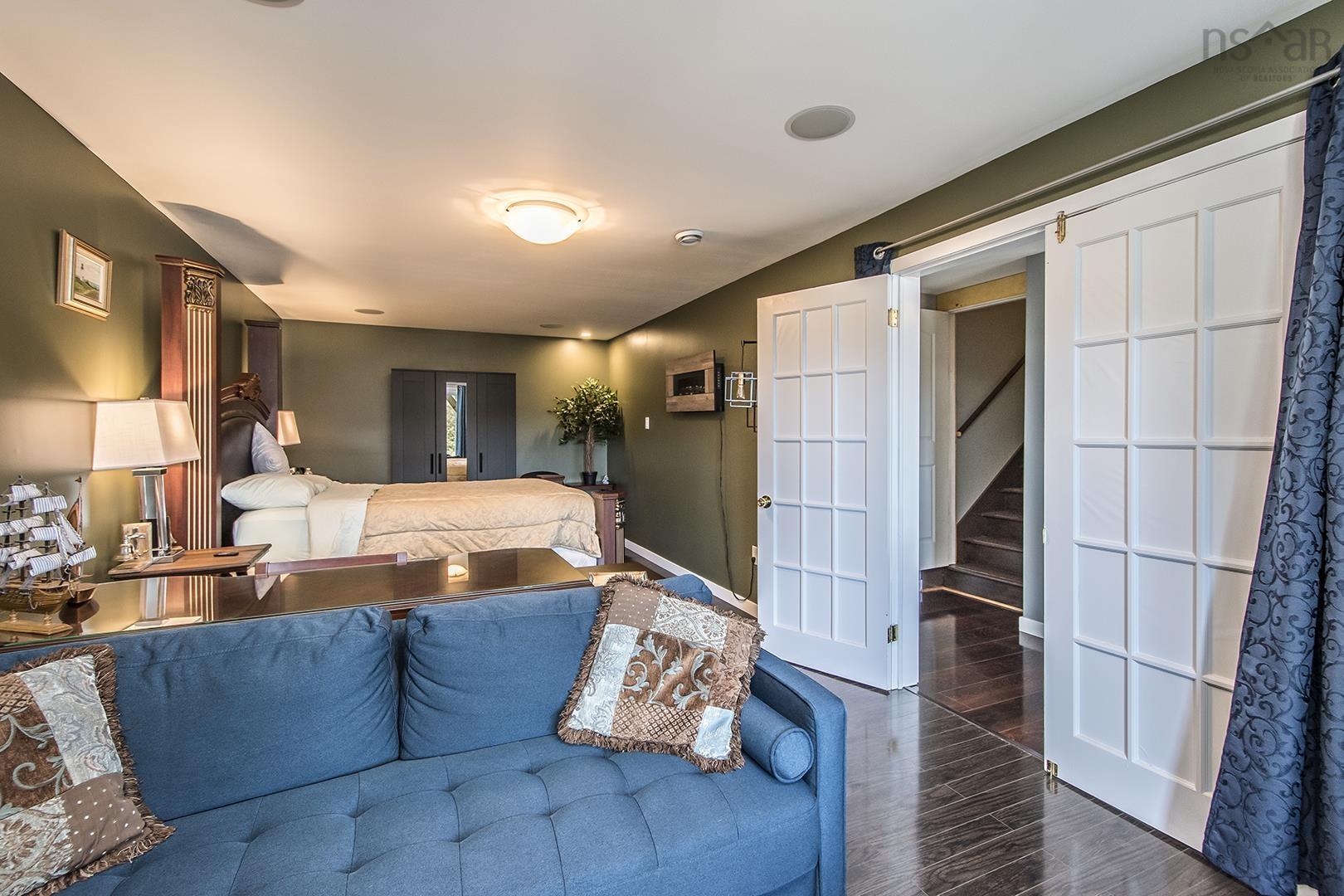 636 Myers Point Road photo #32