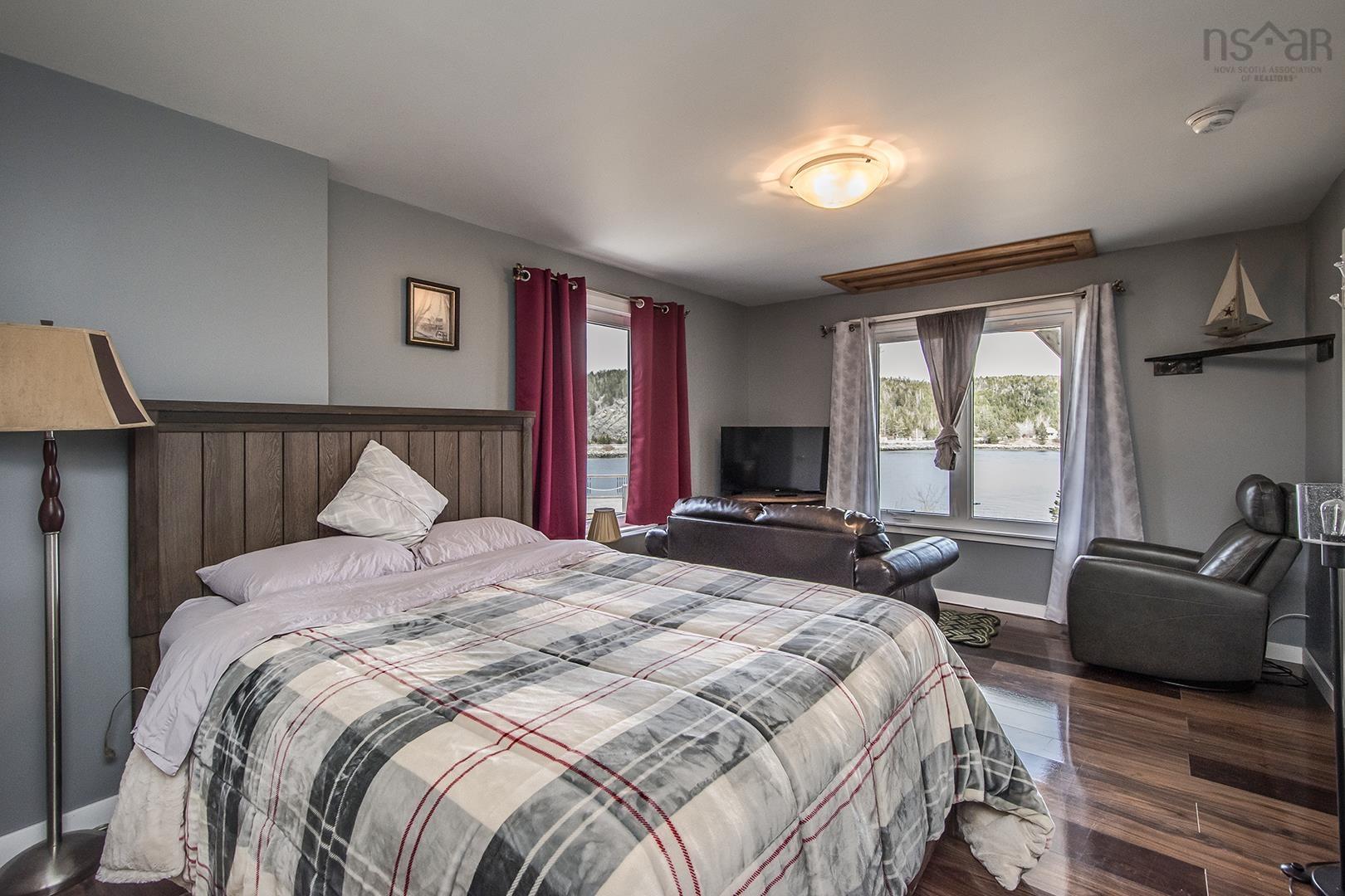 636 Myers Point Road photo #34