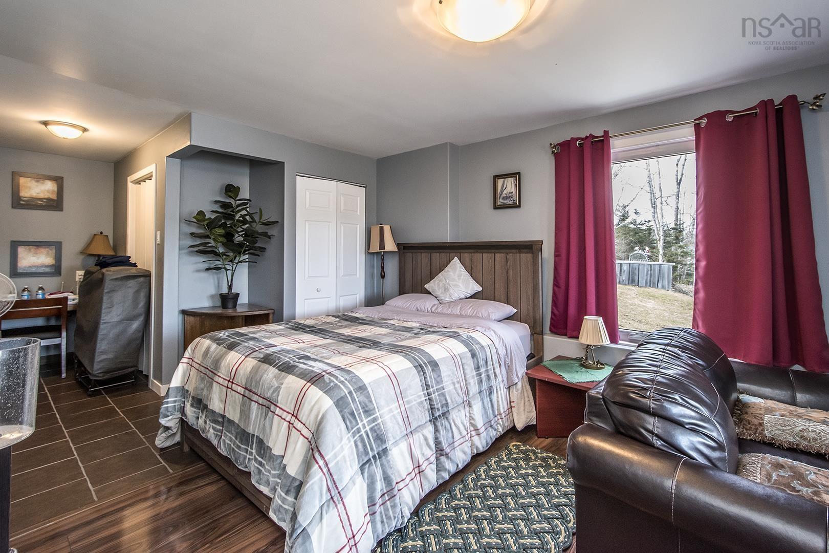 636 Myers Point Road photo #35