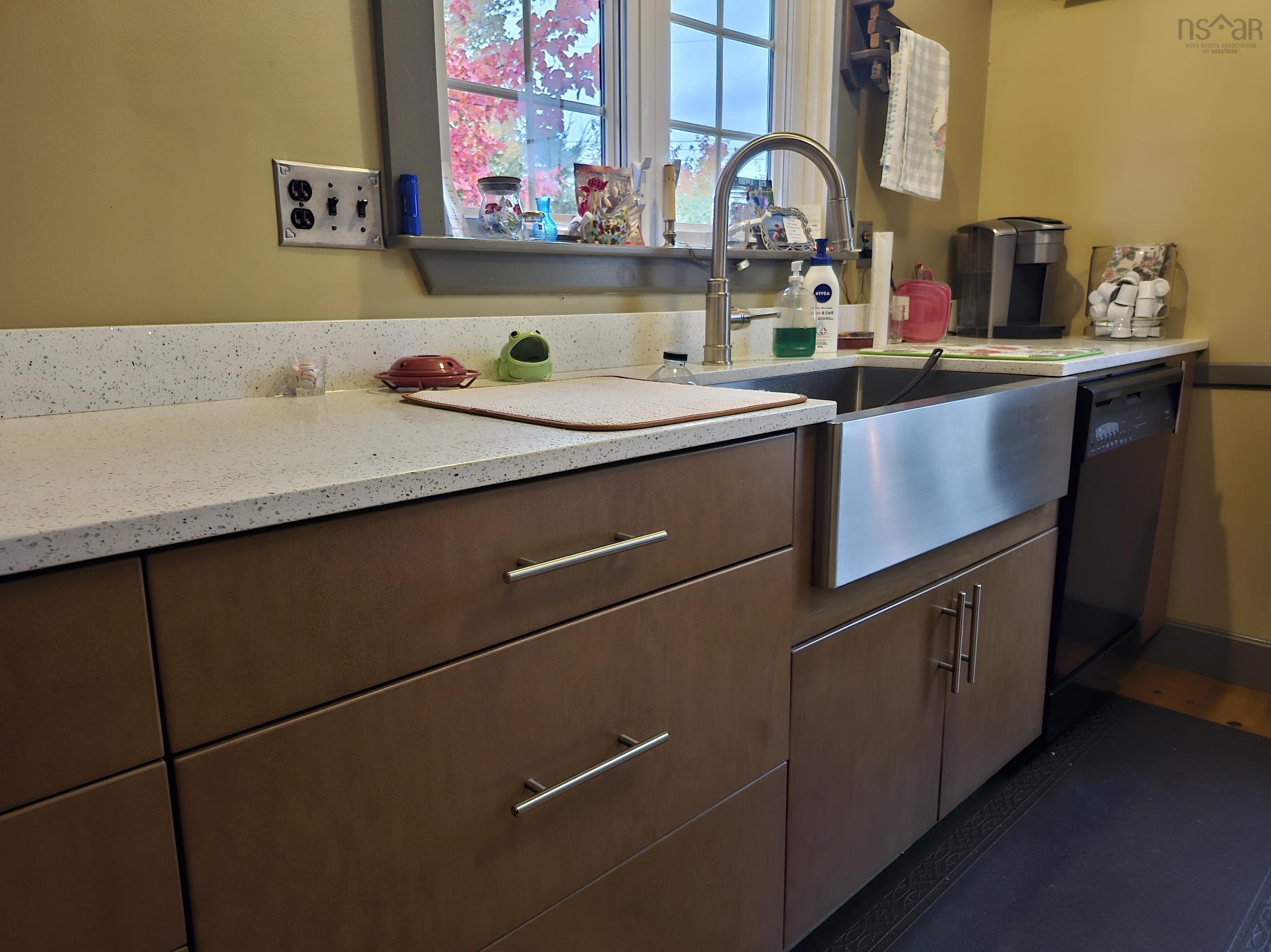 187 Stokil Drive photo #9