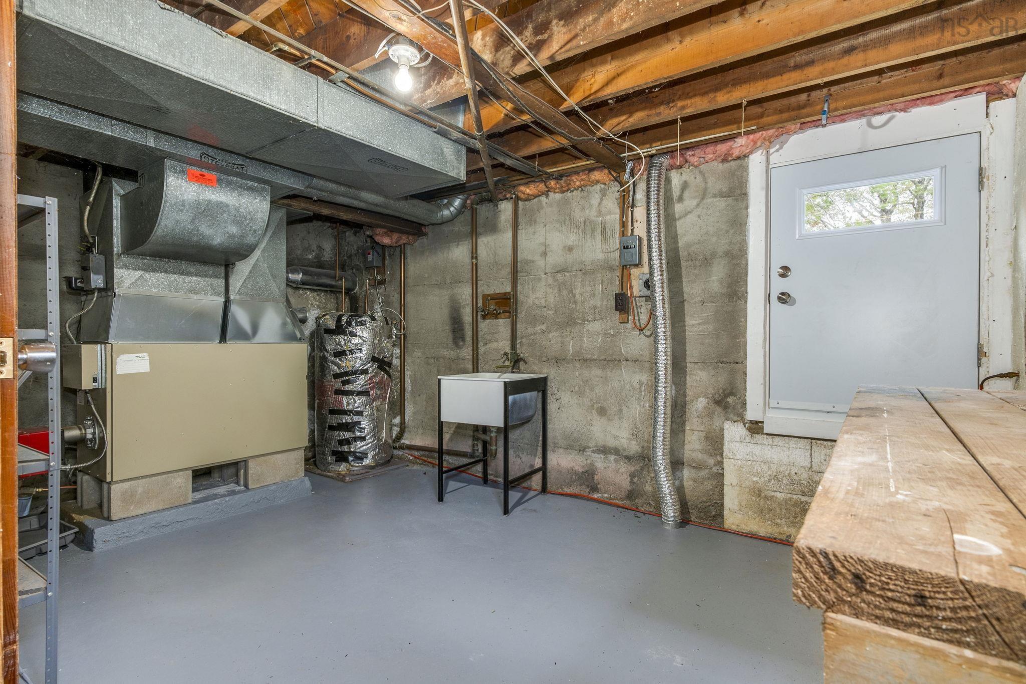 19-19A Westwood Drive photo #36