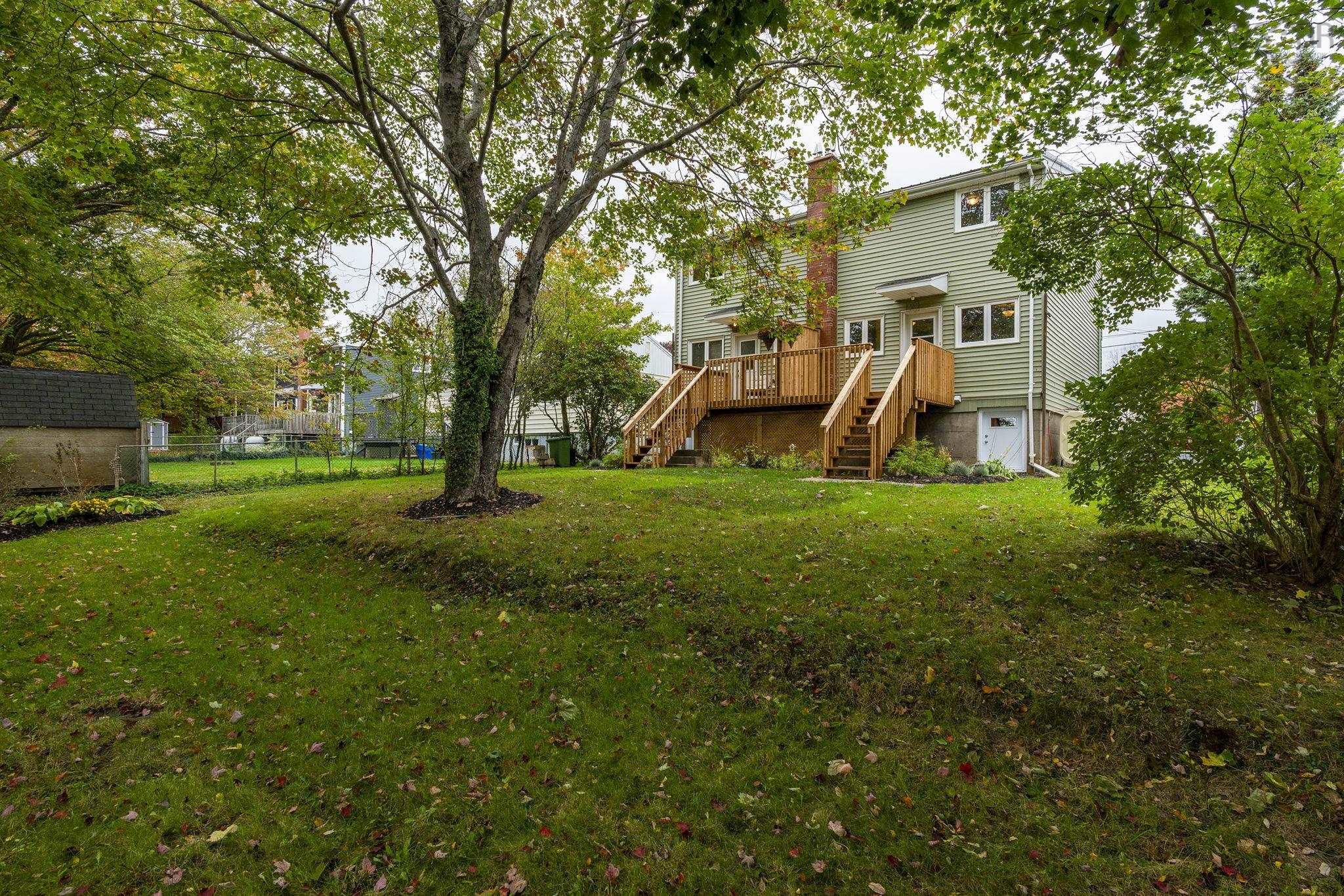 19-19A Westwood Drive photo #8