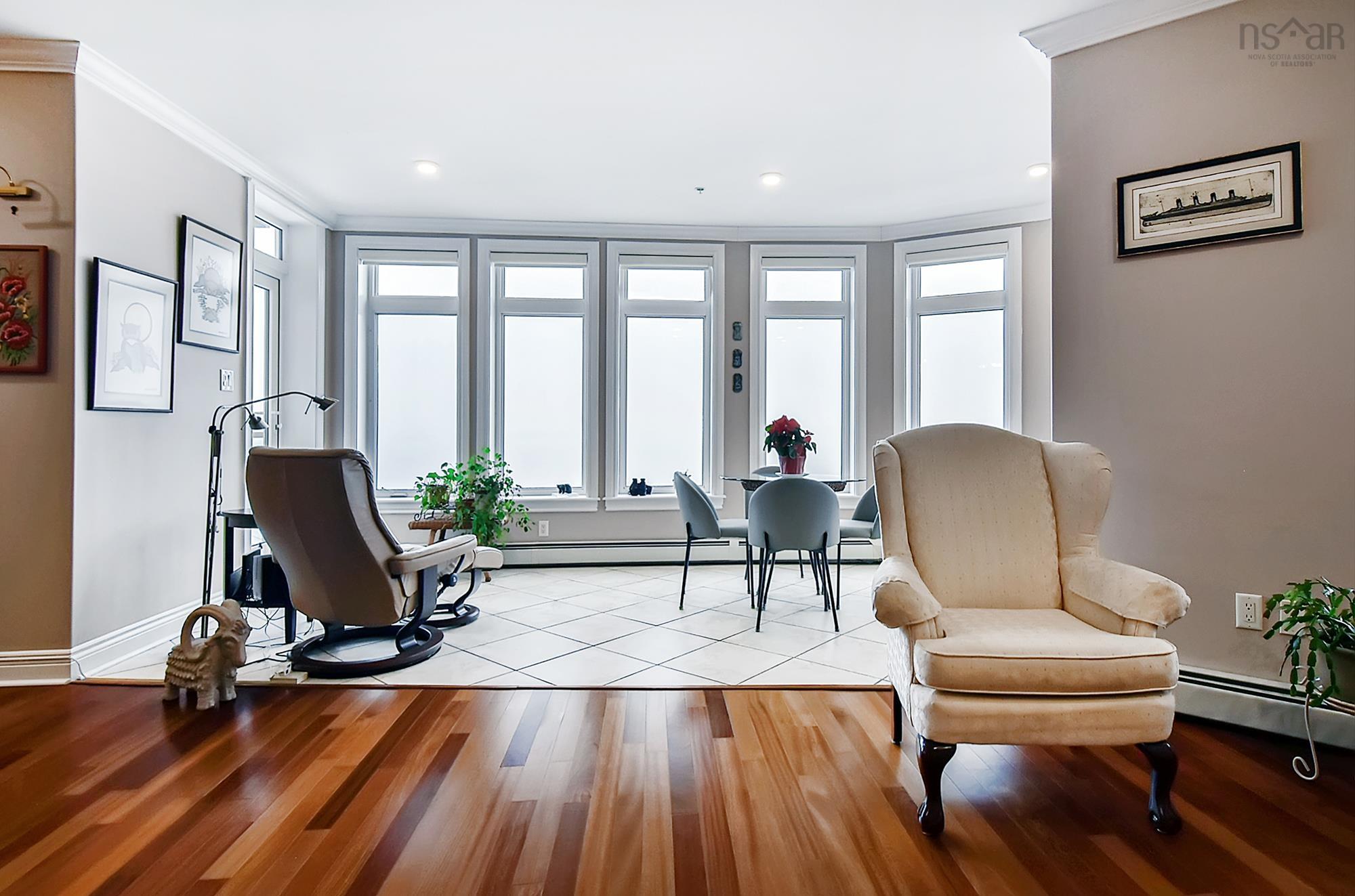 407 53 Bedros Lane photo #12