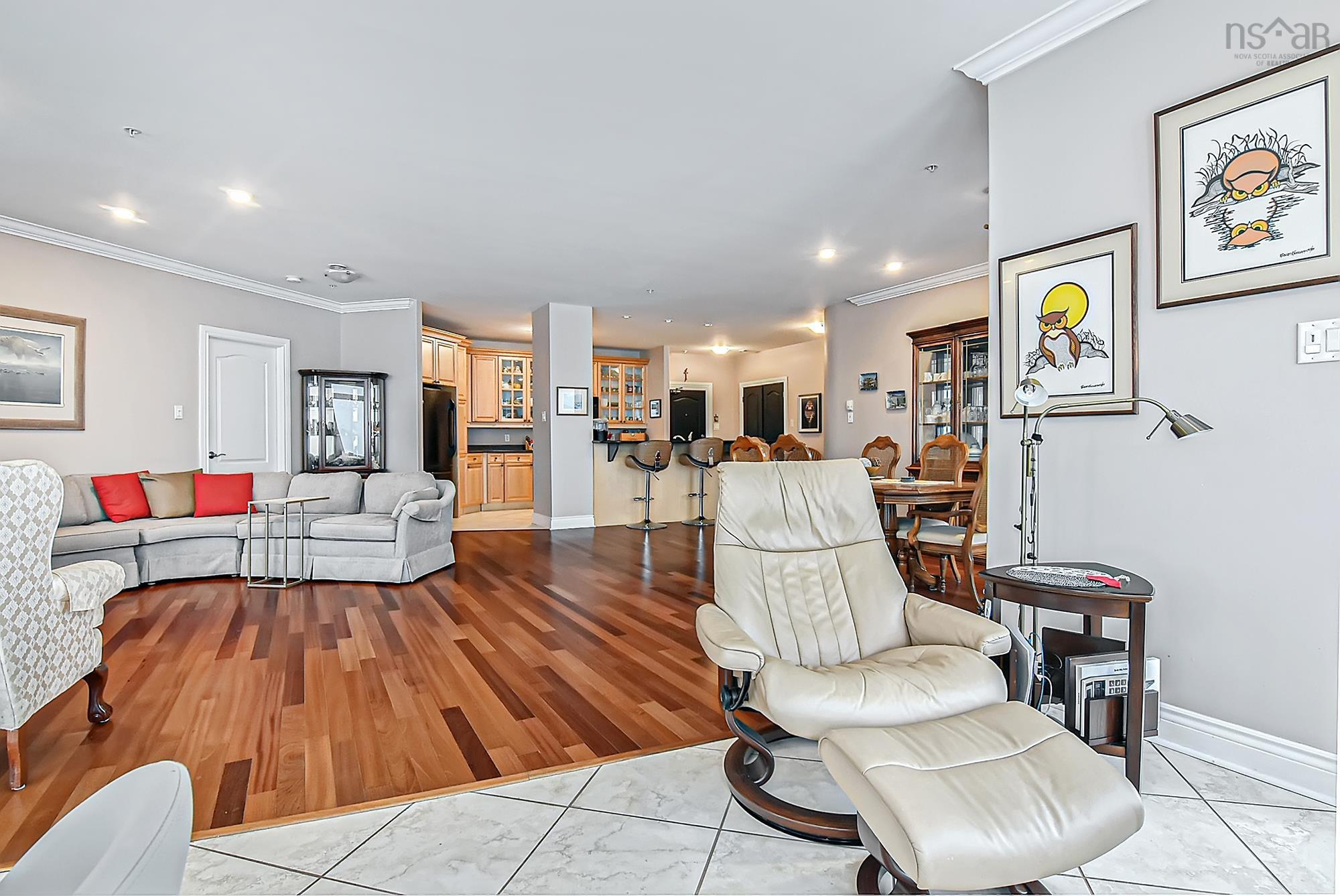 407 53 Bedros Lane photo #14