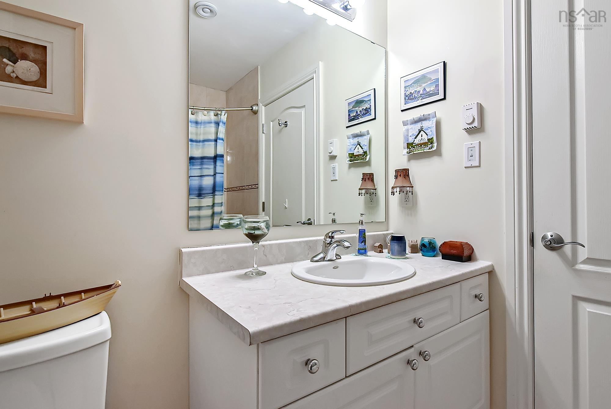 407 53 Bedros Lane photo #29