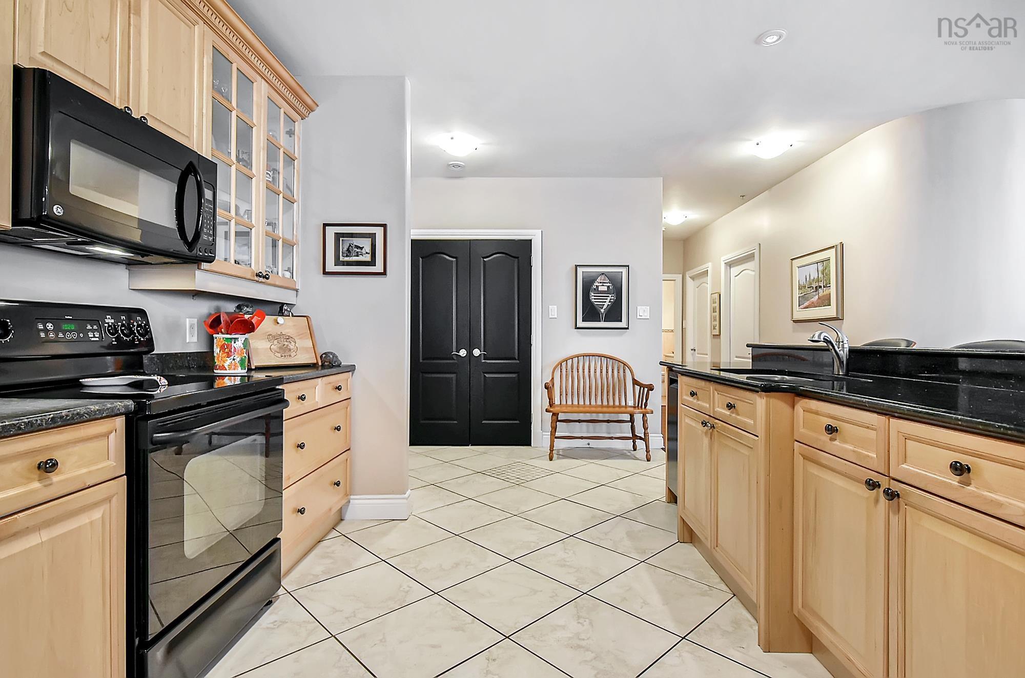 407 53 Bedros Lane photo #7