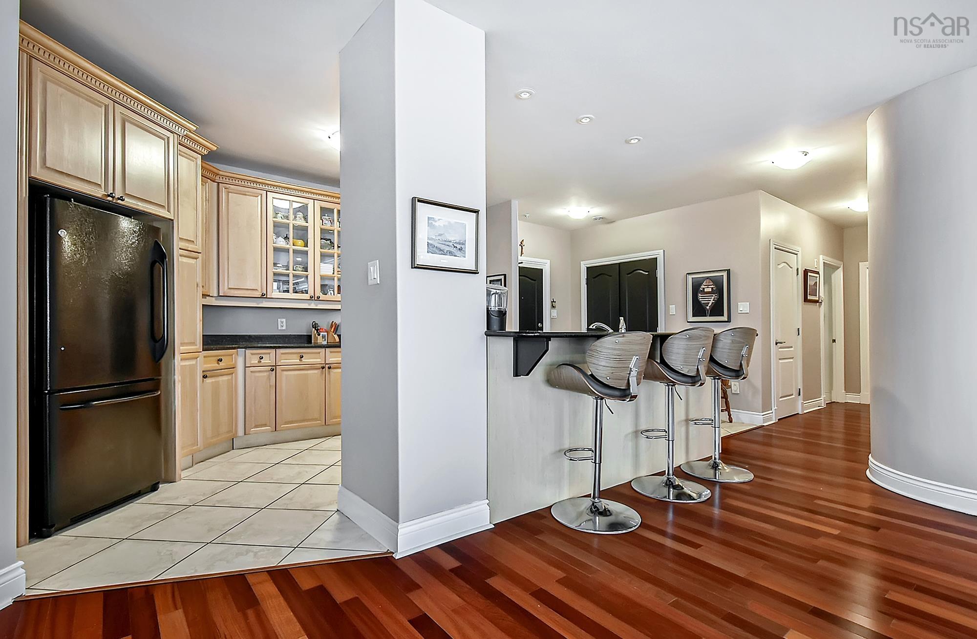 407 53 Bedros Lane photo #10