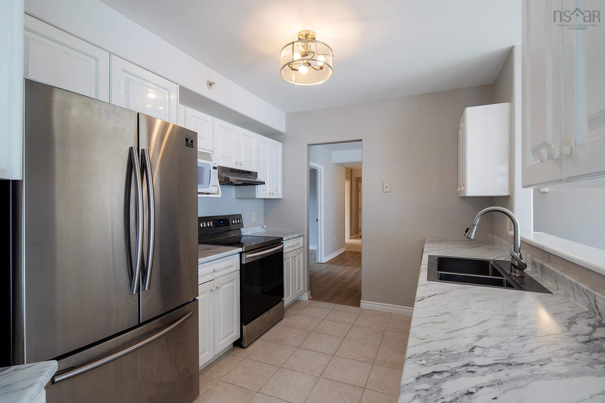 504 50 Waterfront Drive photo #17