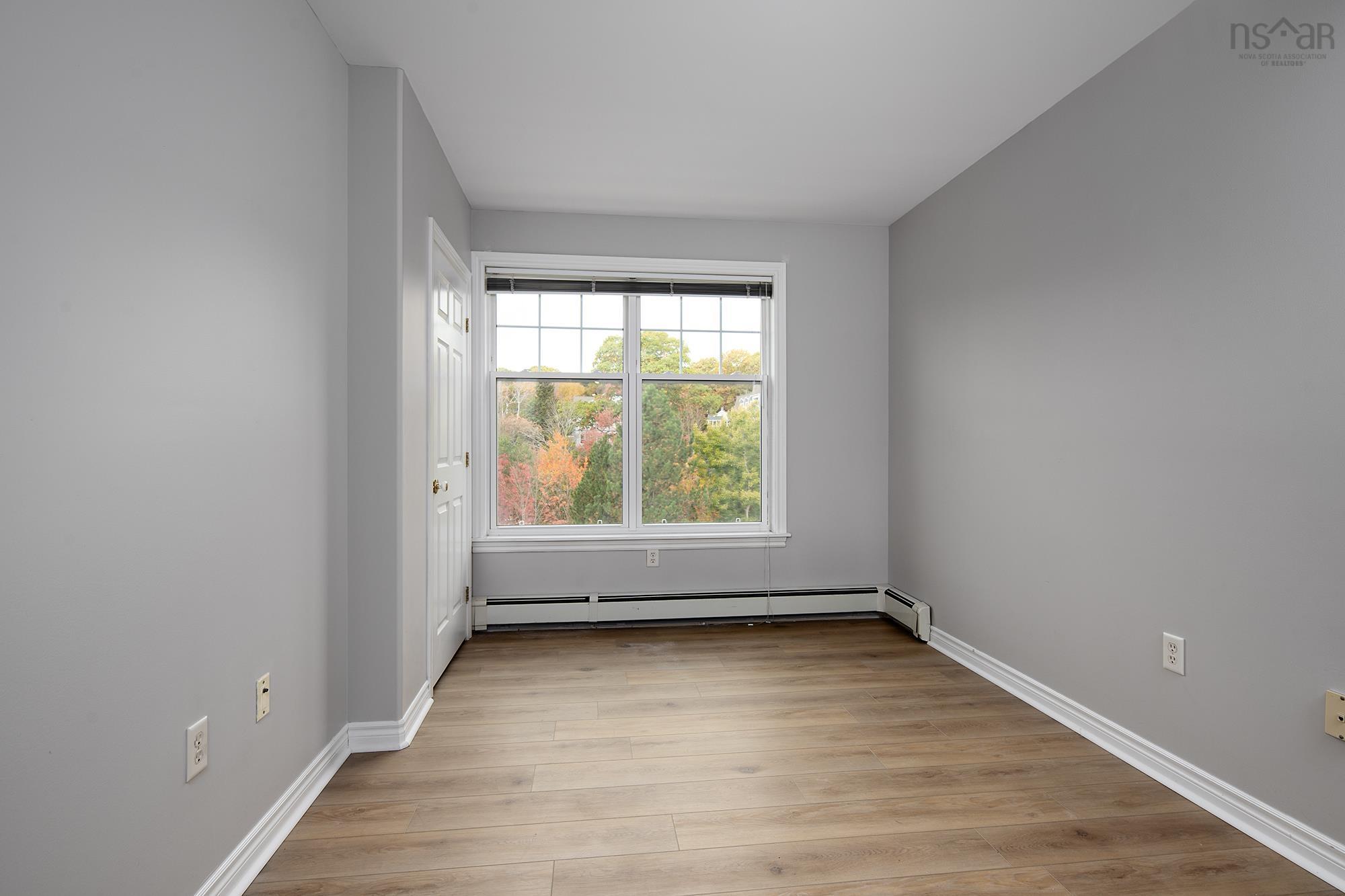 504 50 Waterfront Drive photo #26