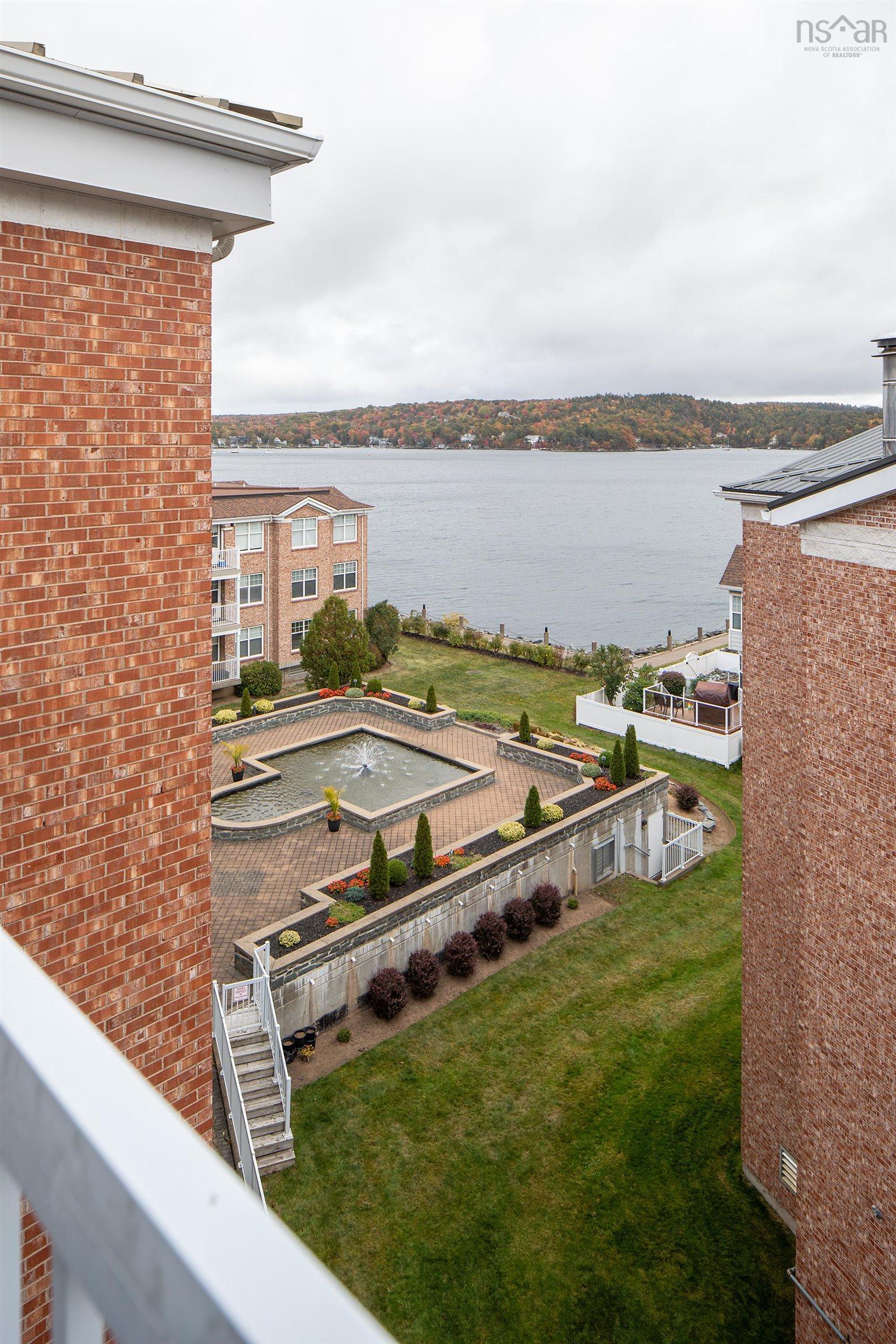 504 50 Waterfront Drive photo #10