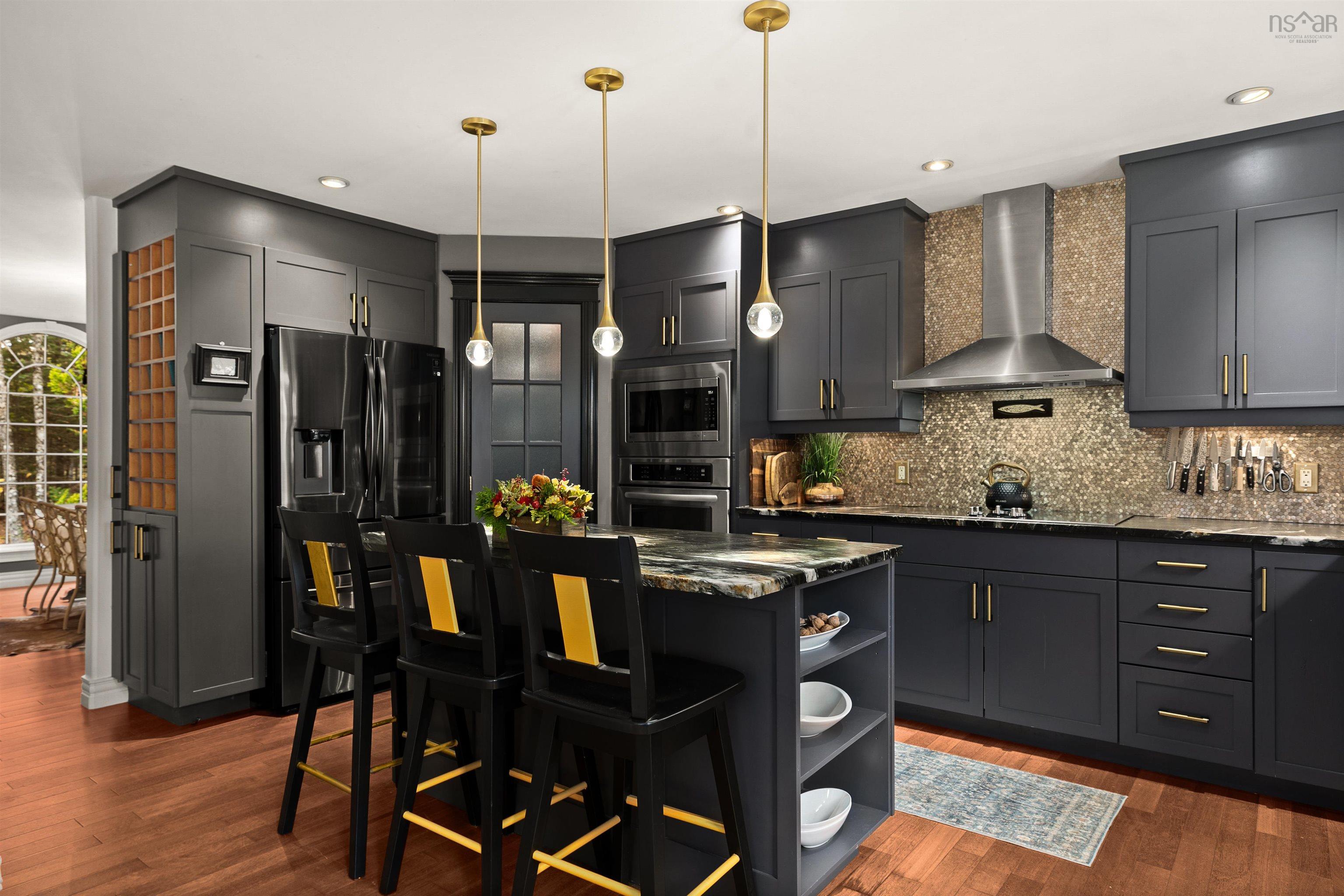 390 Gleneagles Drive photo #13