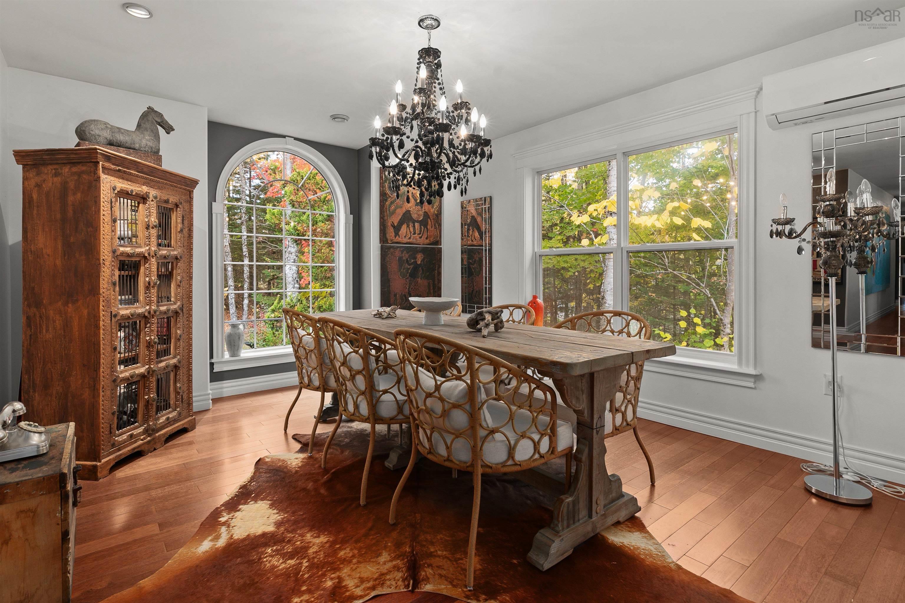 390 Gleneagles Drive photo #8