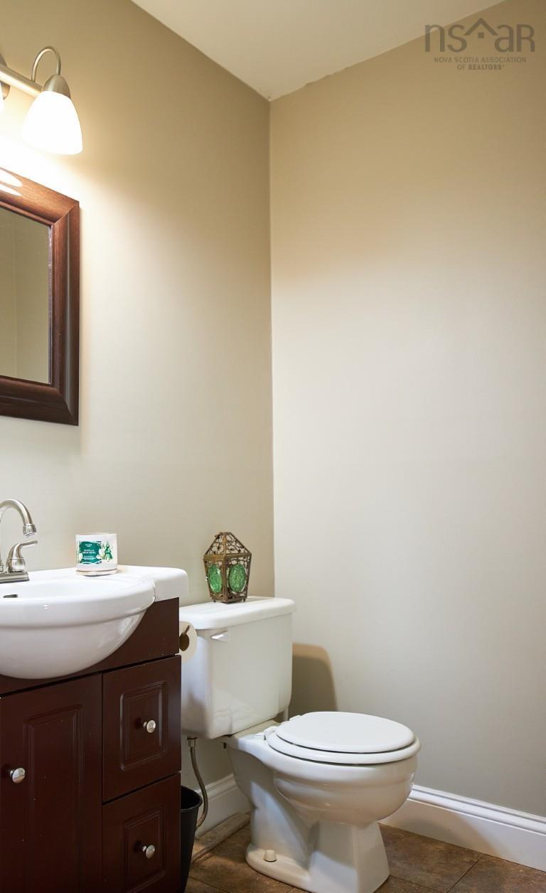 9 Carriage Road photo #30