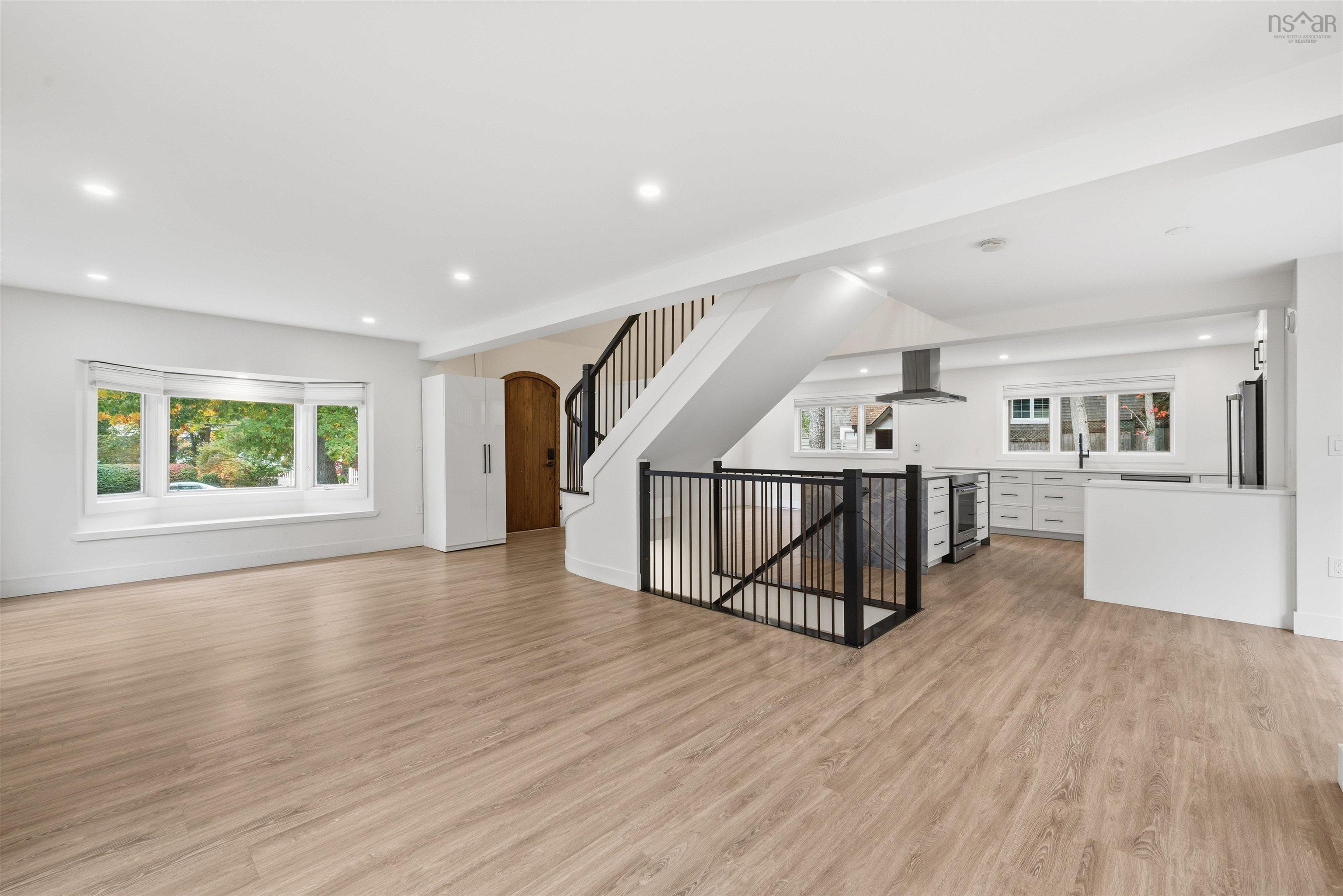 680 Shore Drive photo #12