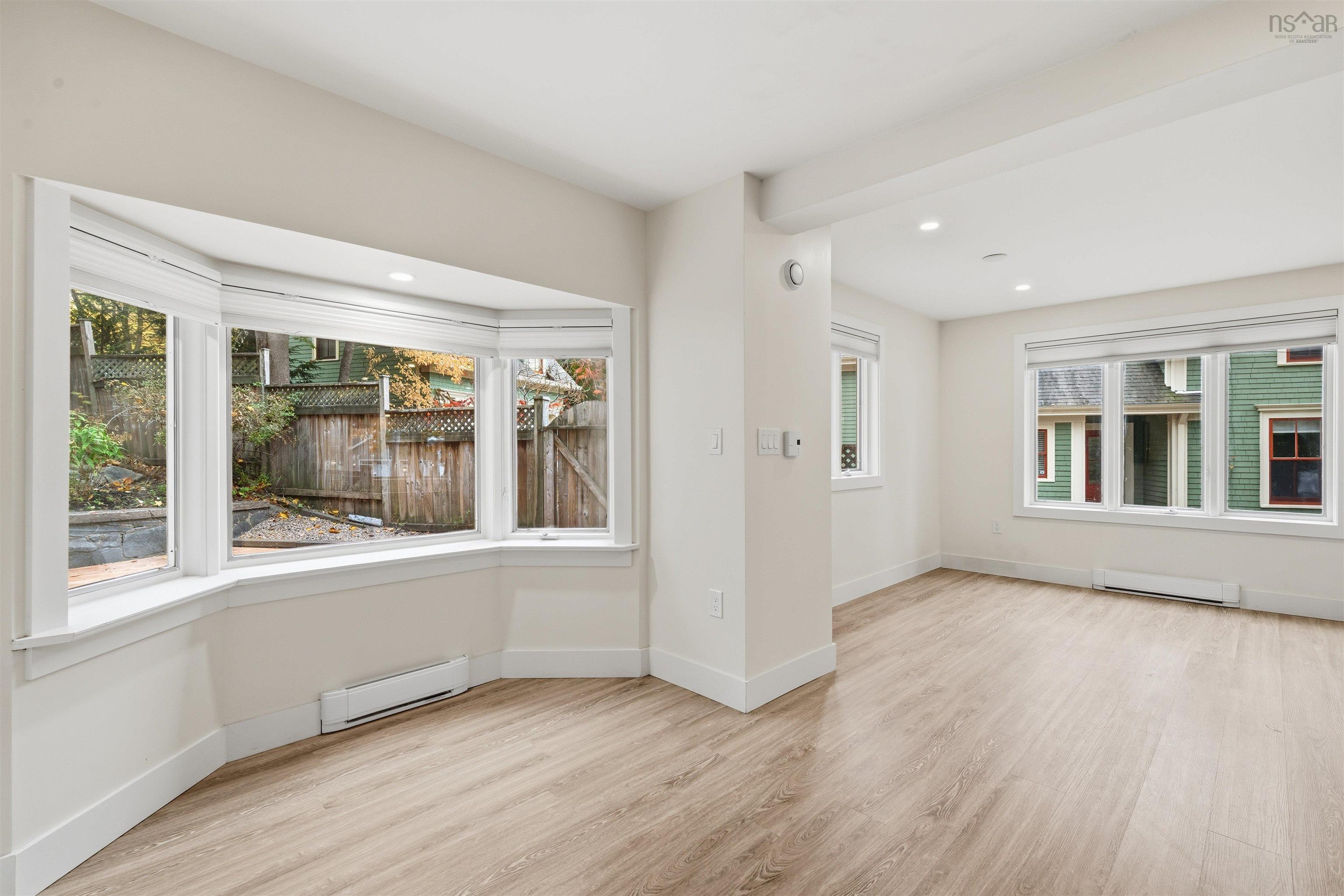 680 Shore Drive photo #14