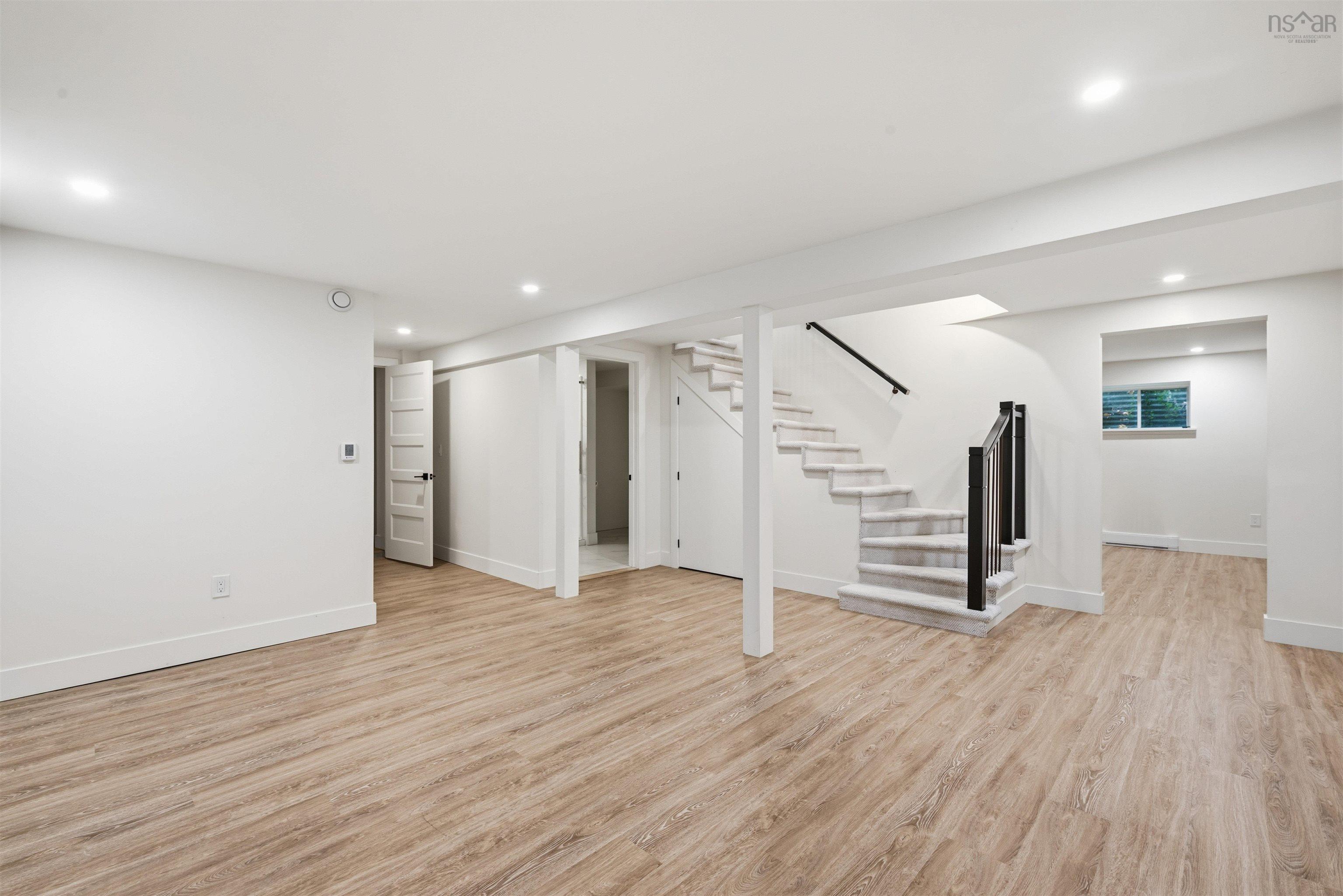 680 Shore Drive photo #30