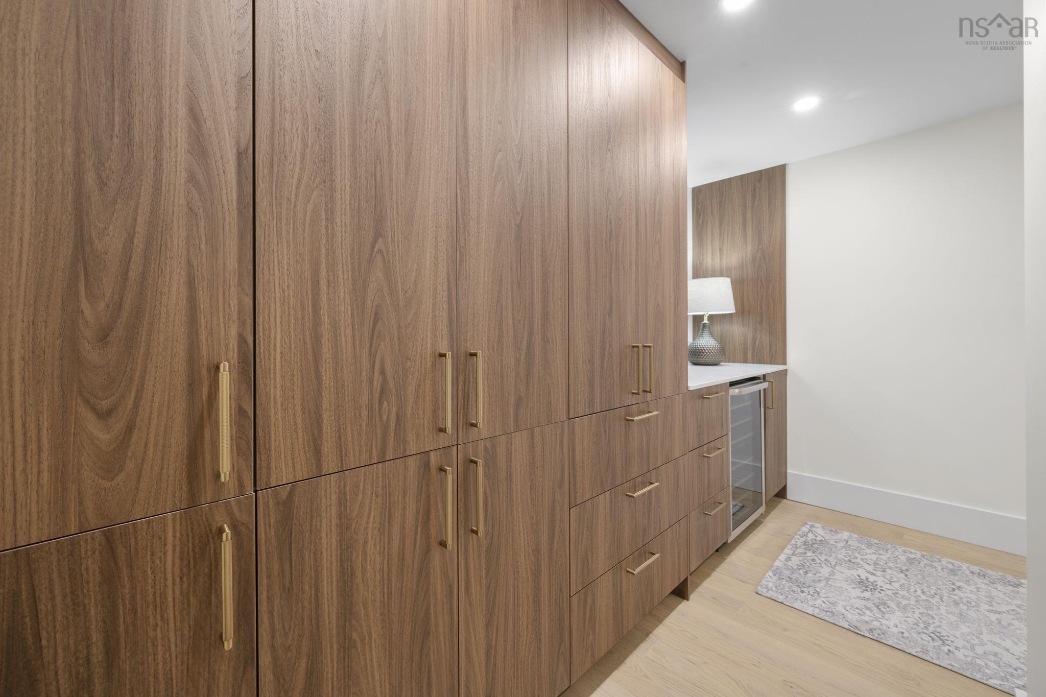 604 1540 Summer Street photo #17