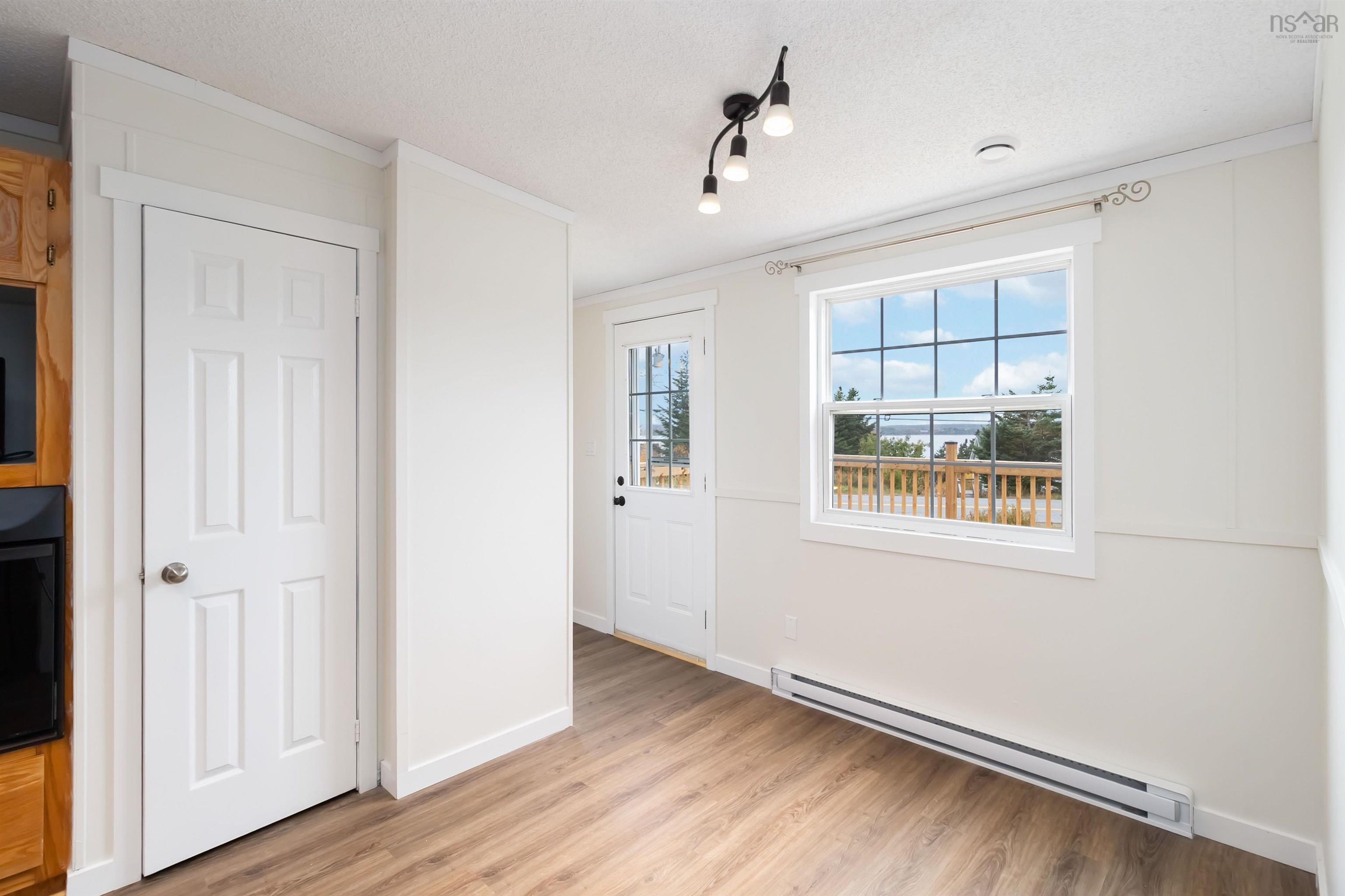 899 East Jeddore Road photo #3