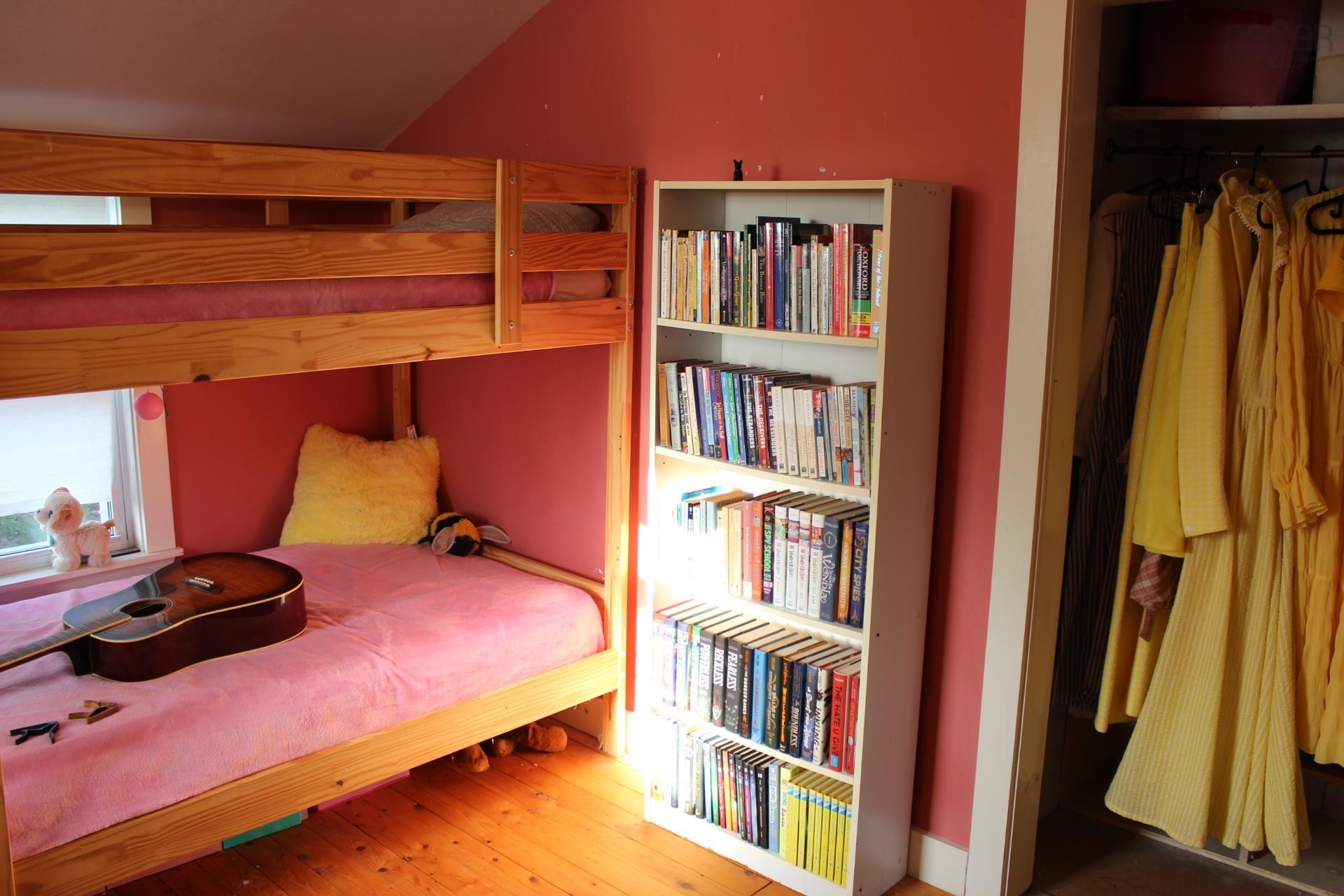 3 Flower Garden Lane photo #24