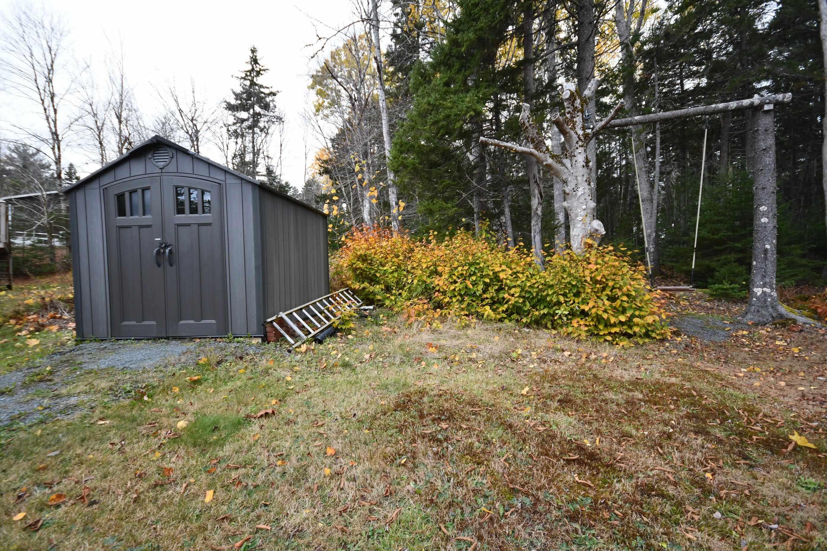 180 Lakeview Avenue photo #44