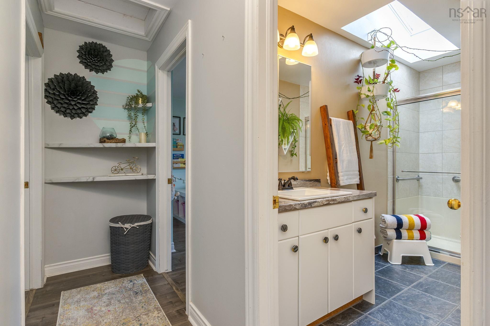 7 Lake Charles Drive photo #34