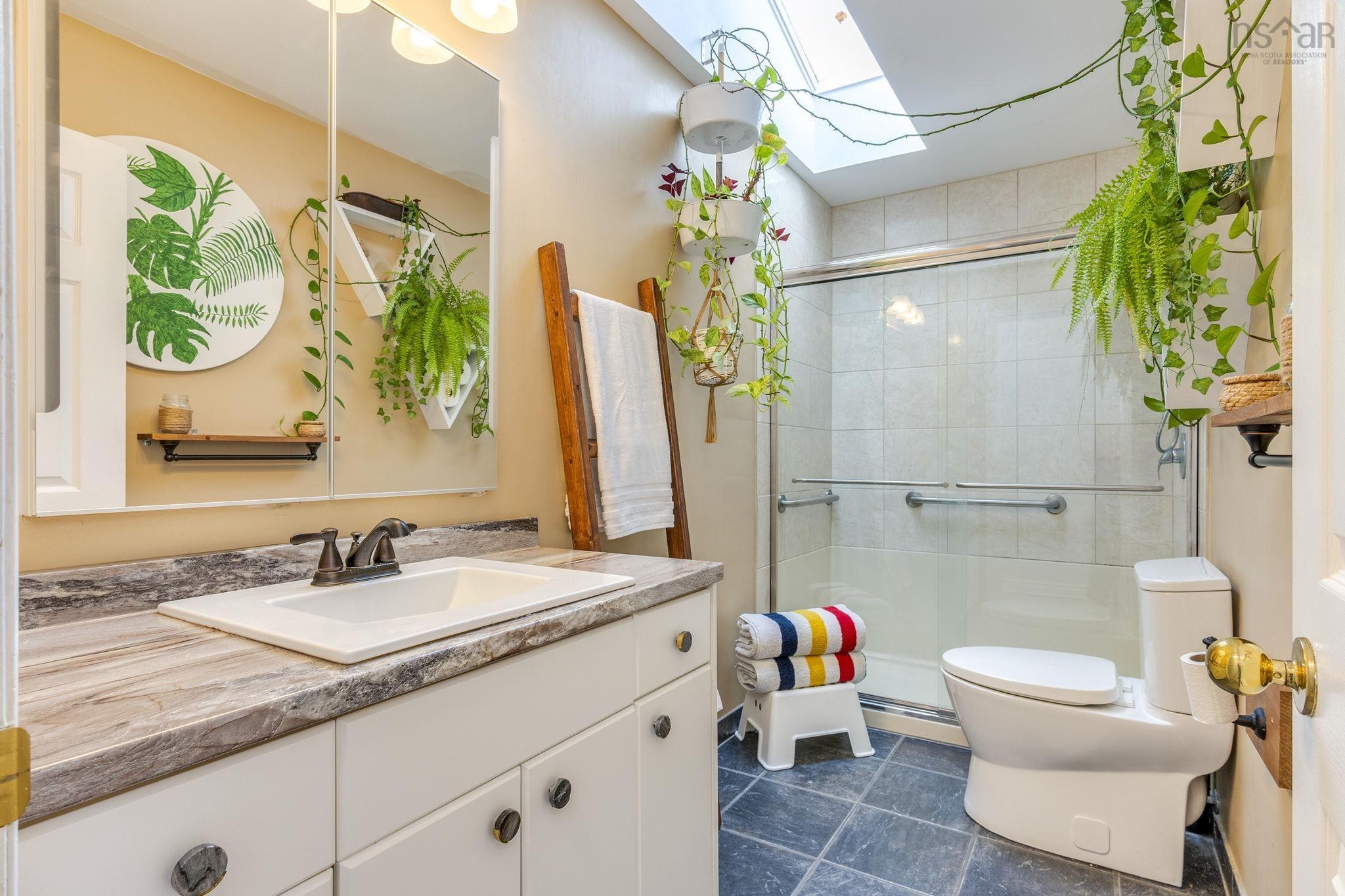 7 Lake Charles Drive photo #35