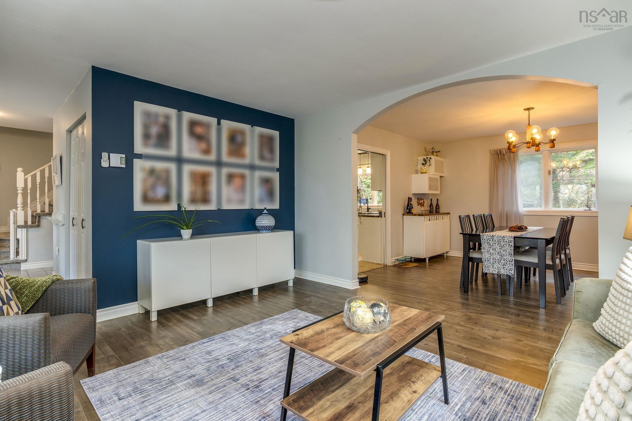 7 Lake Charles Drive photo #5