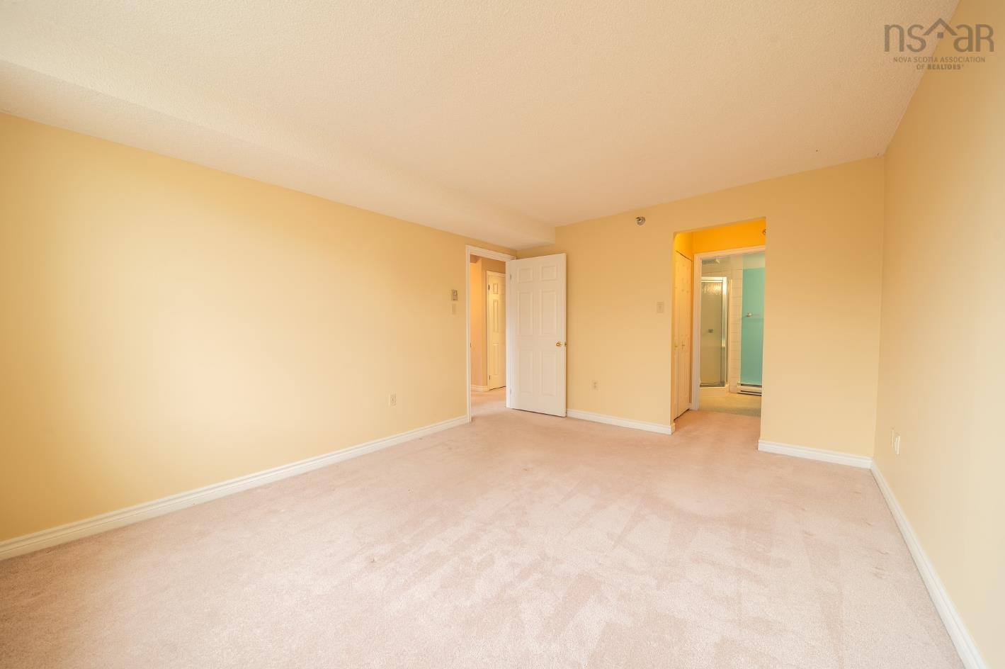 312 85 Spinnaker Drive photo #16