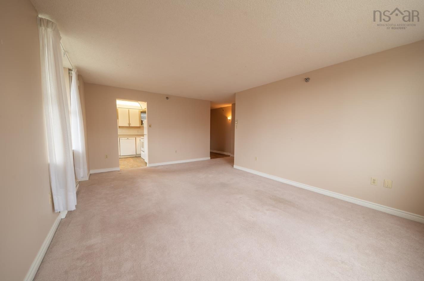 312 85 Spinnaker Drive photo #7