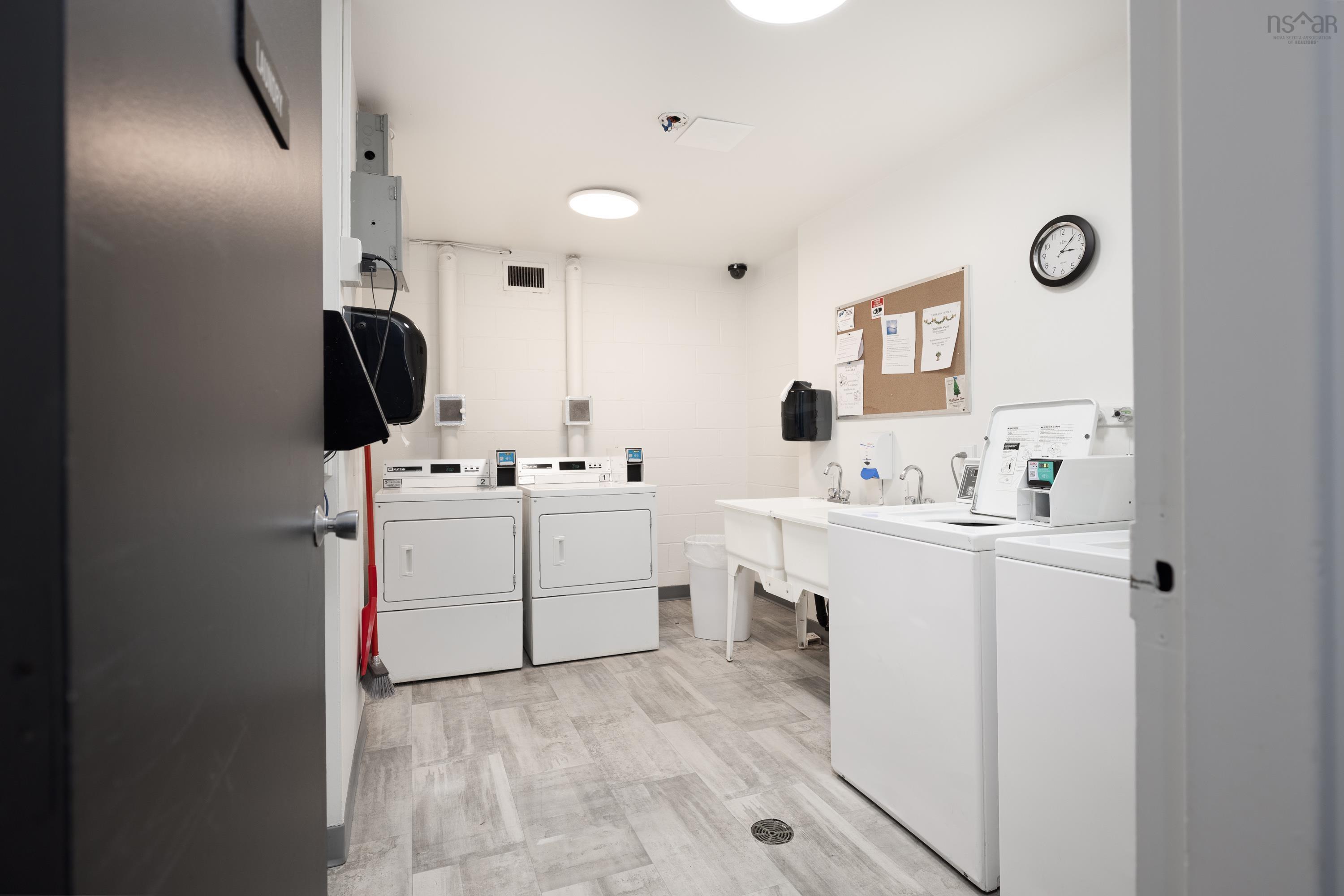 111 7 Jamieson Street photo #23