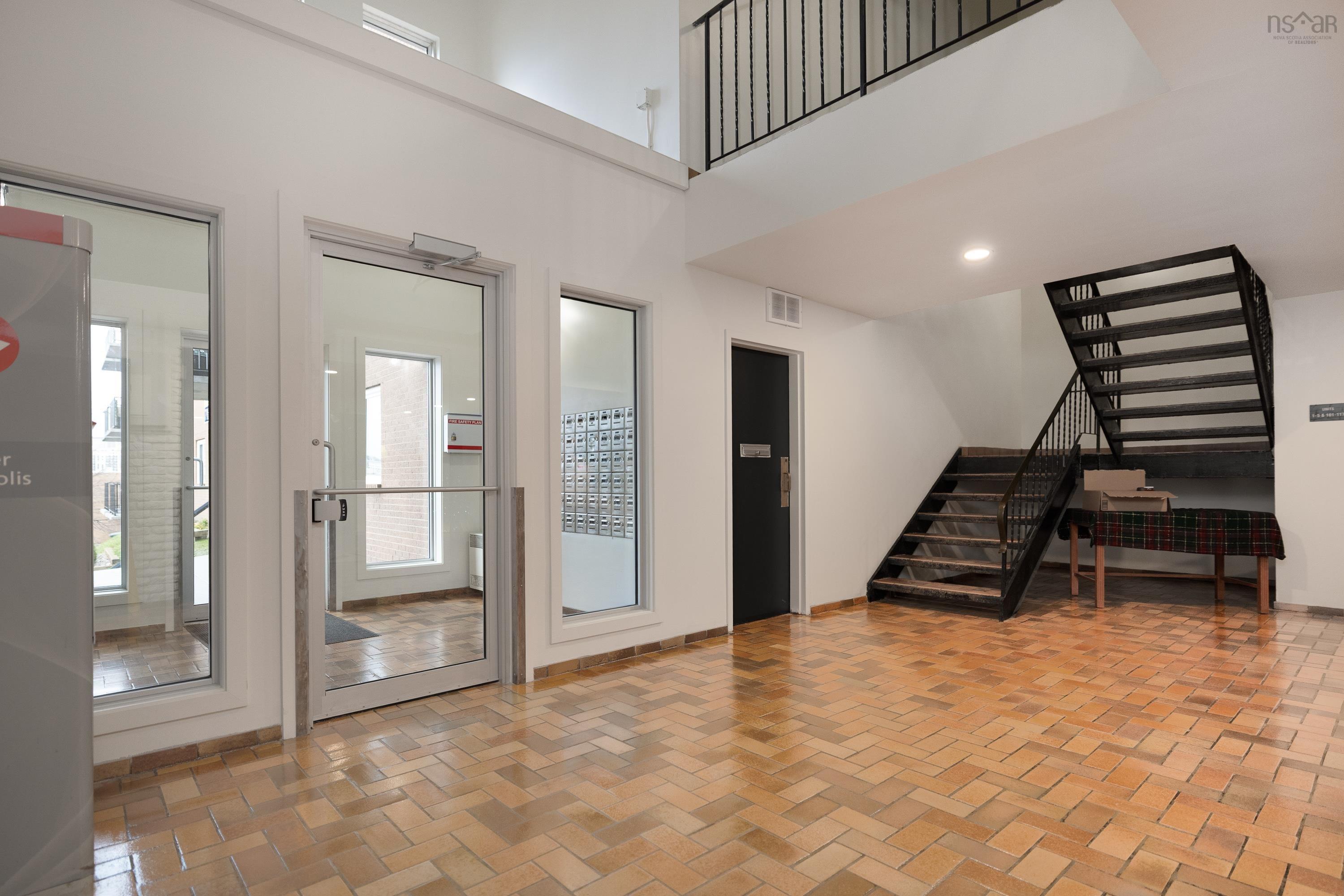 111 7 Jamieson Street photo #25