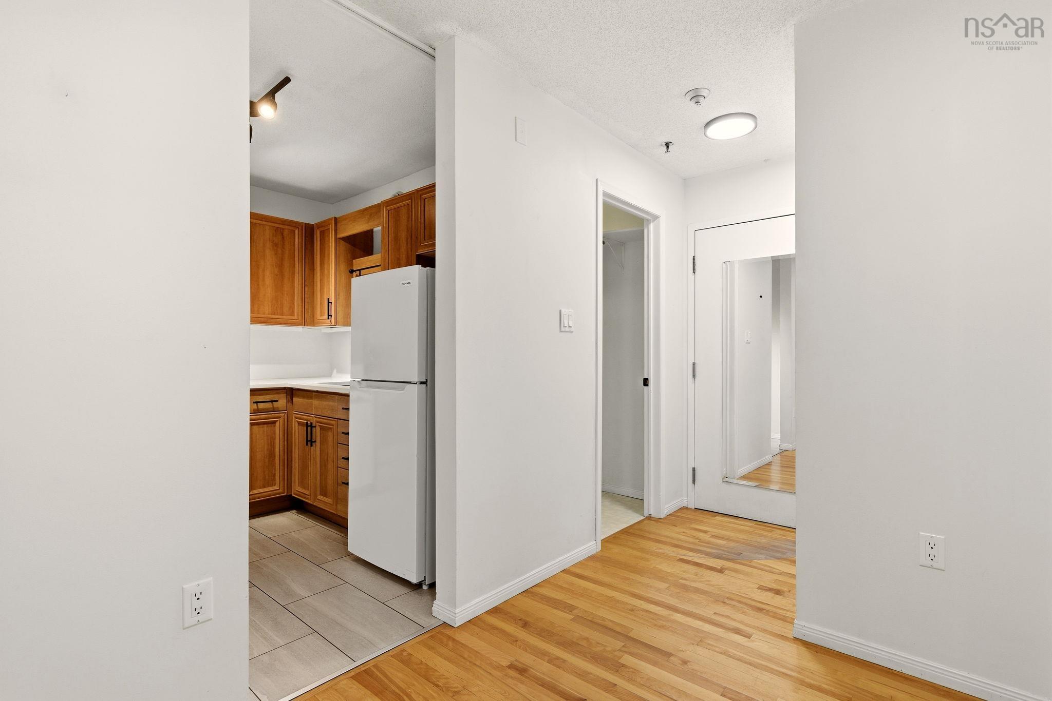 304 3600 John Parr Drive photo #23