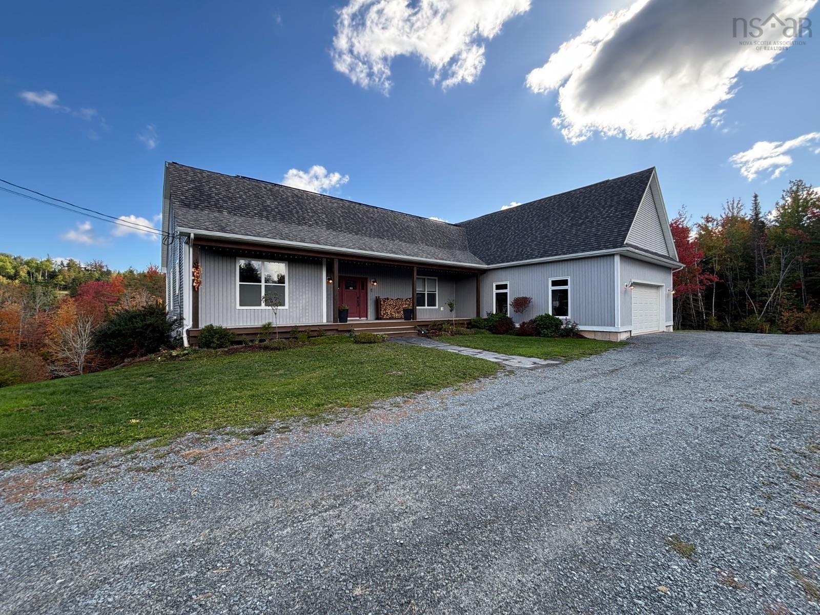 54 Craig Drive photo #2