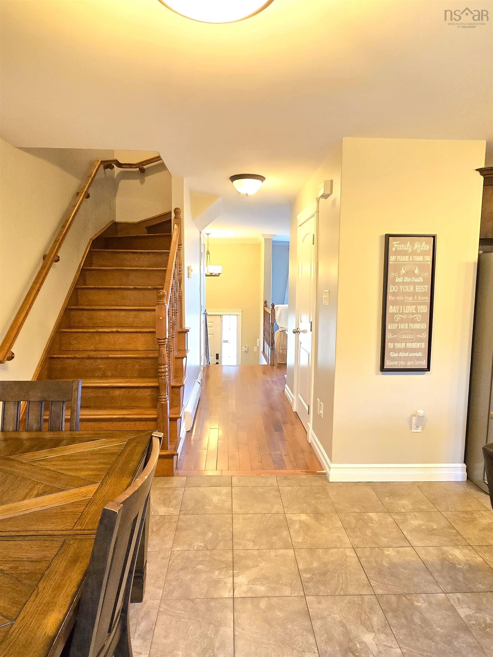 52 Viridian Drive photo #11