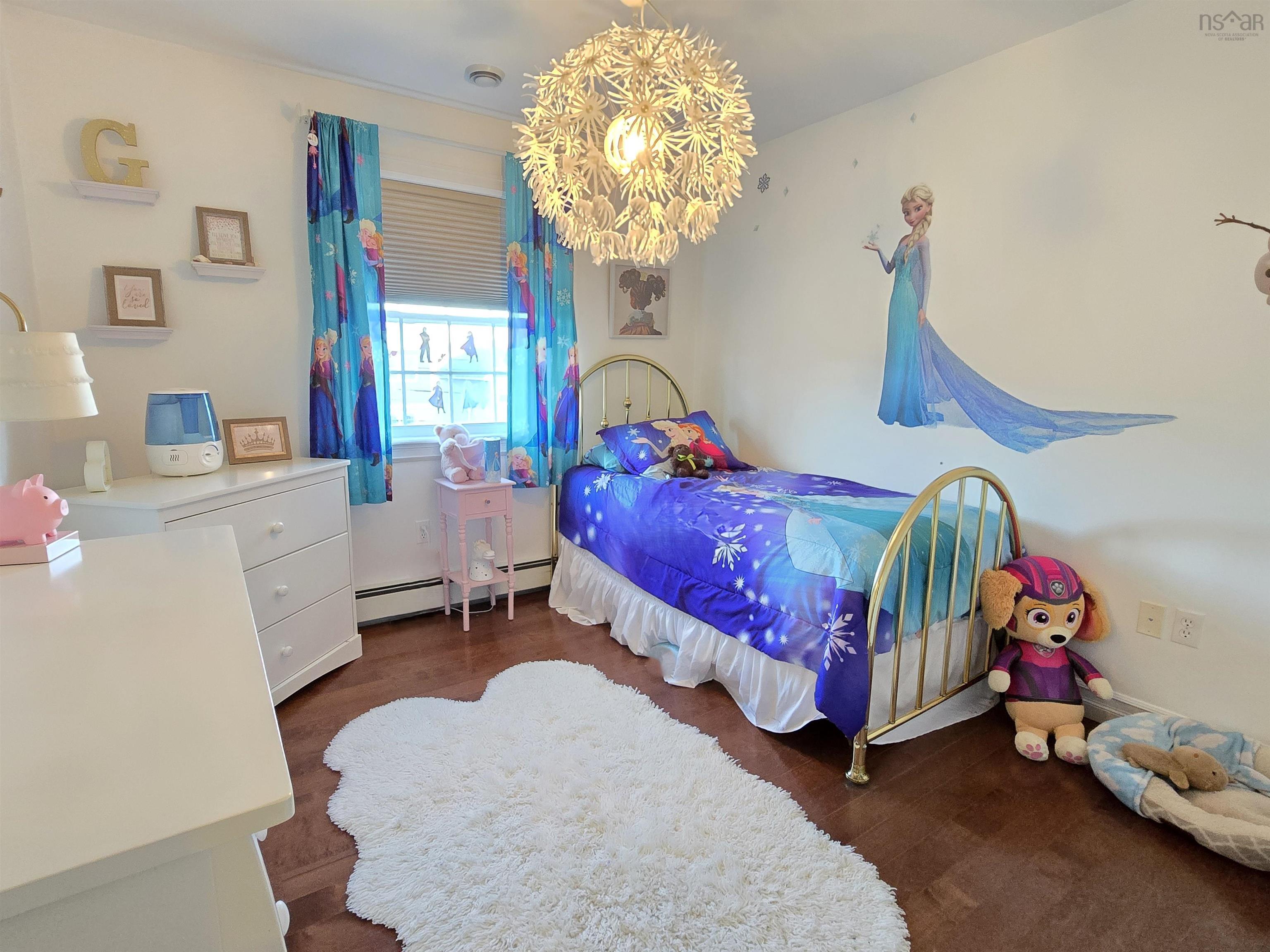 52 Viridian Drive photo #17