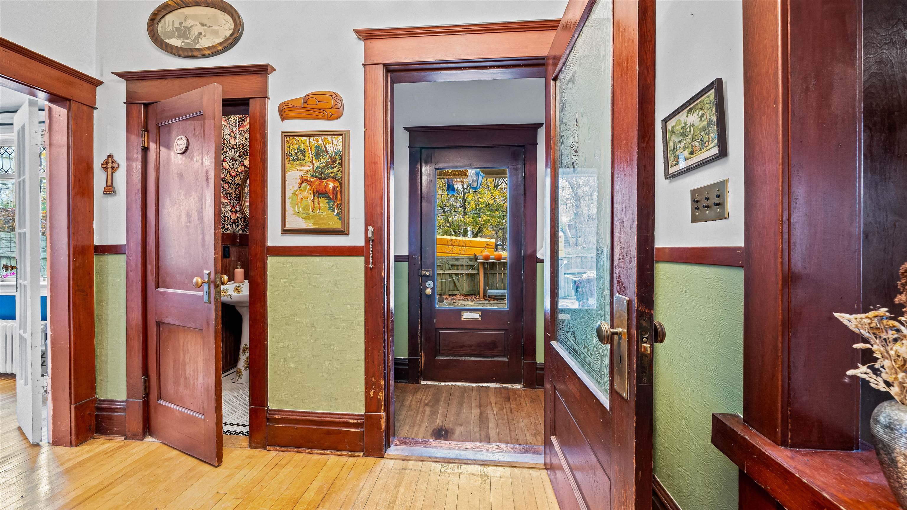 132 Prince Albert Road photo #18