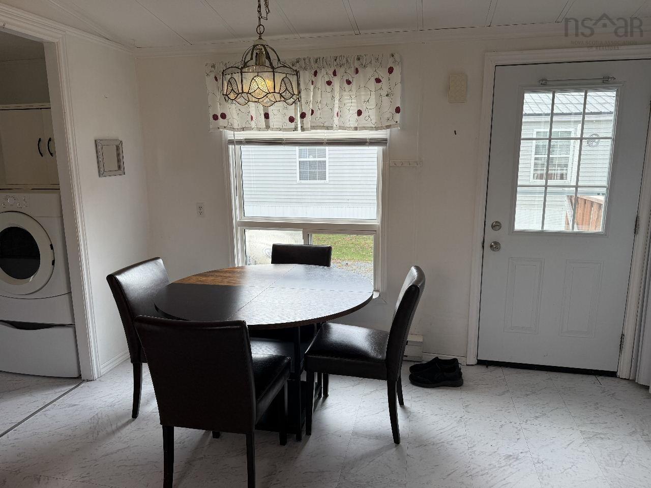 29 Joshua Street photo #20