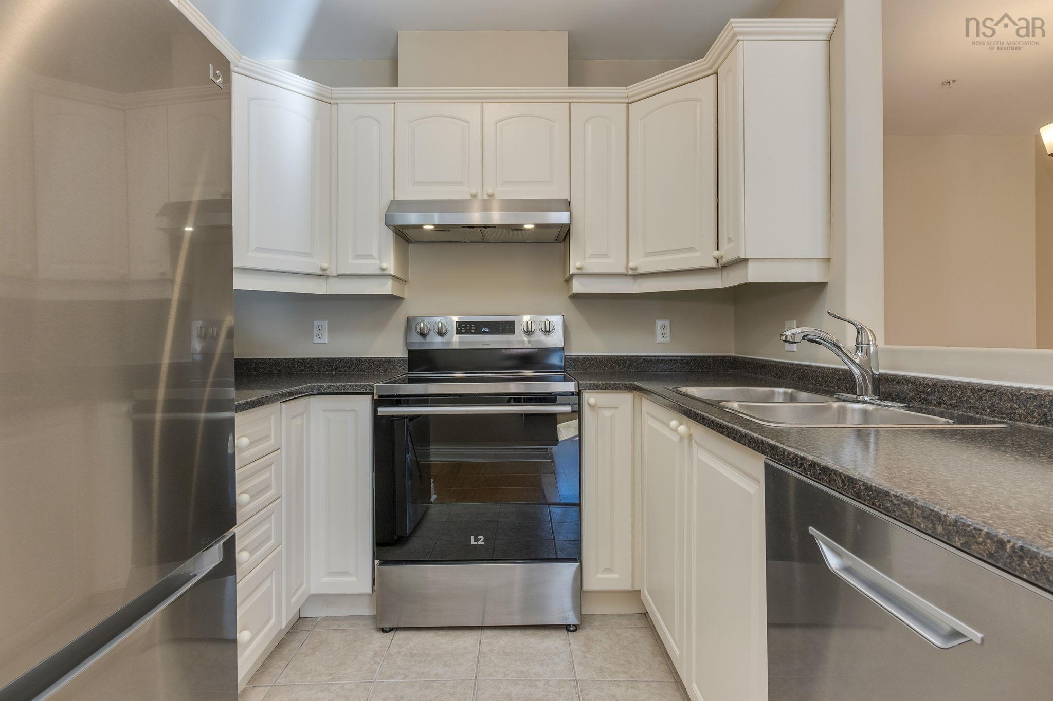 211 168 Green Village Lane photo #16