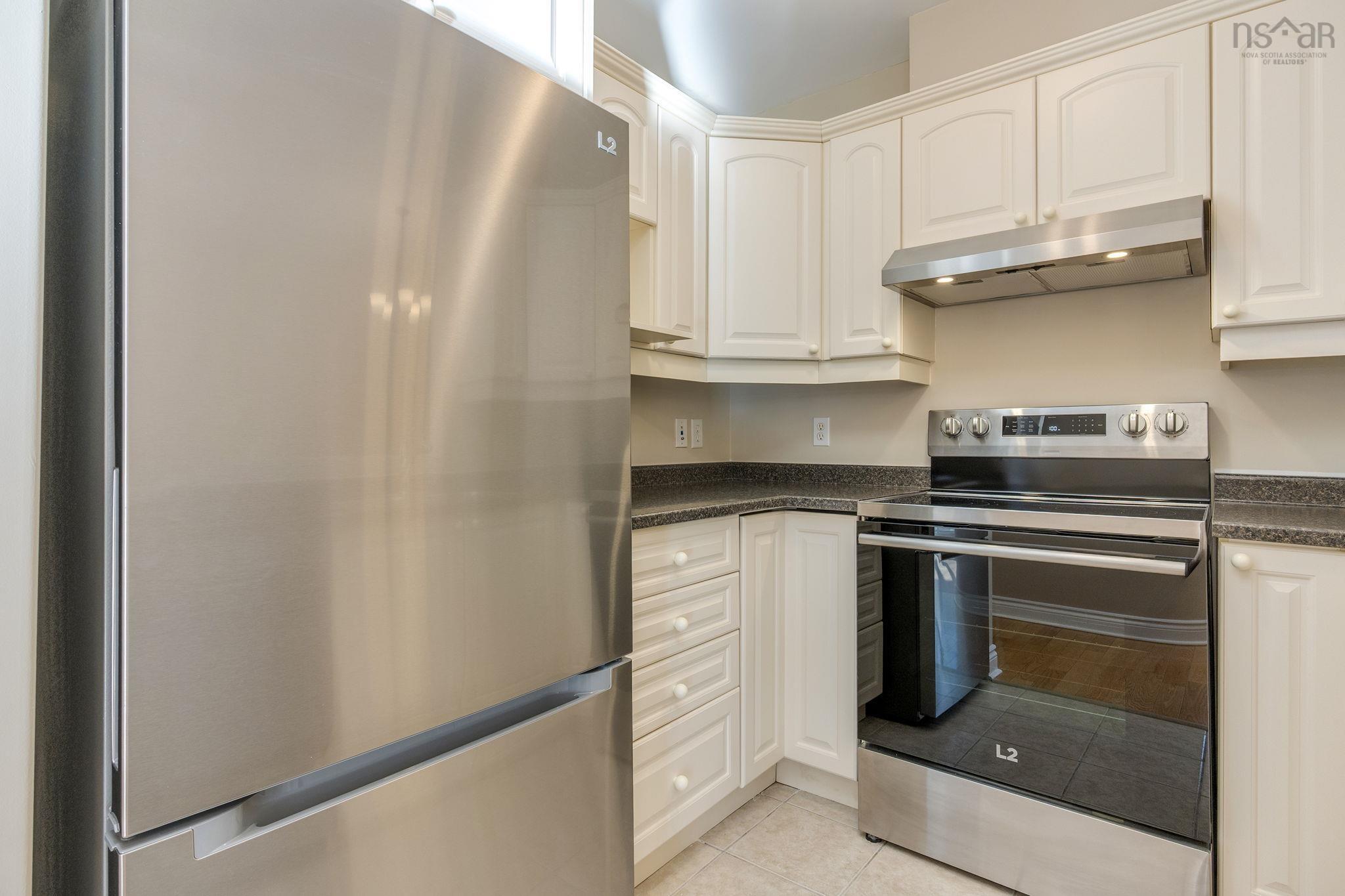 211 168 Green Village Lane photo #17