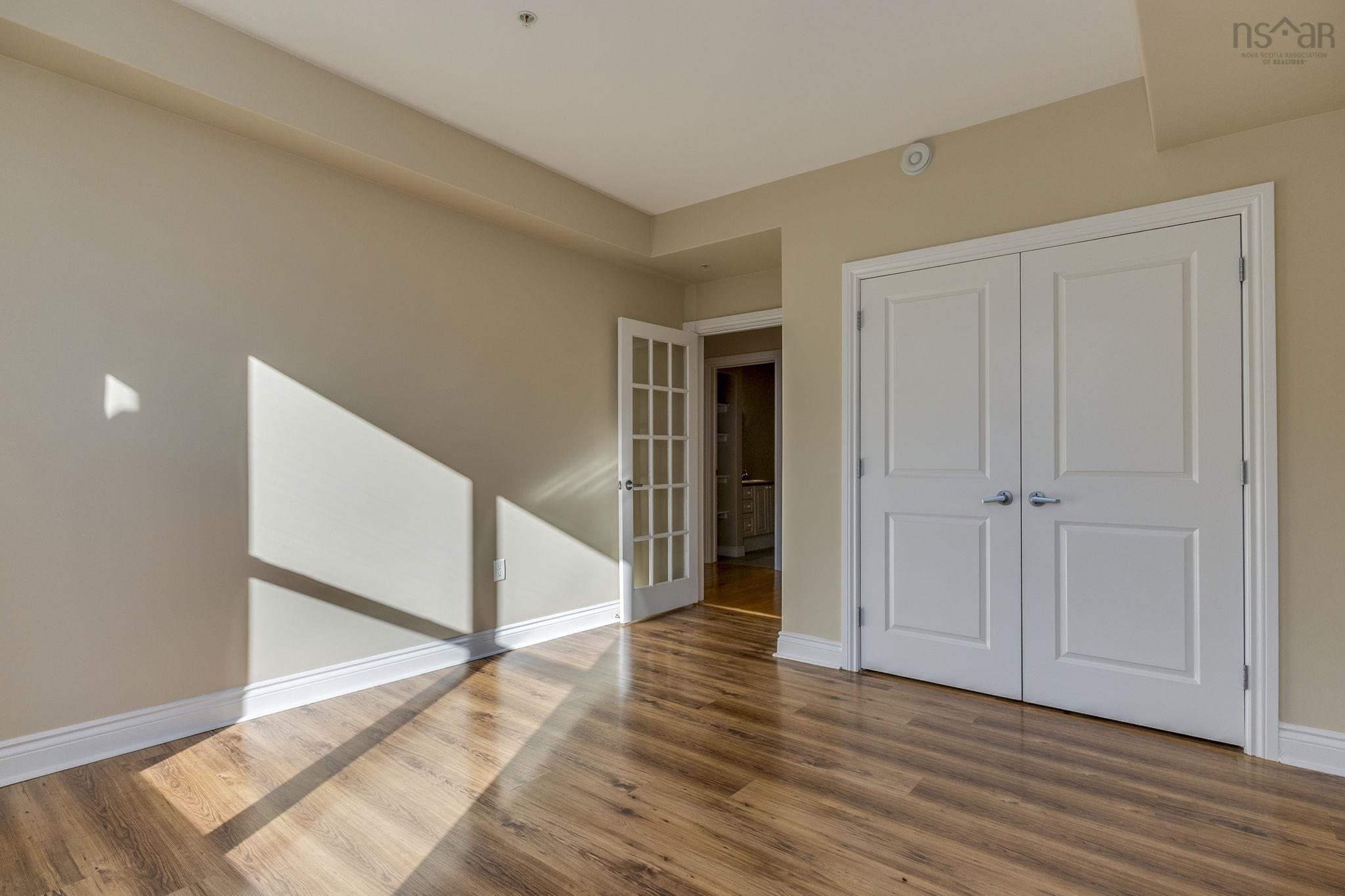 211 168 Green Village Lane photo #25