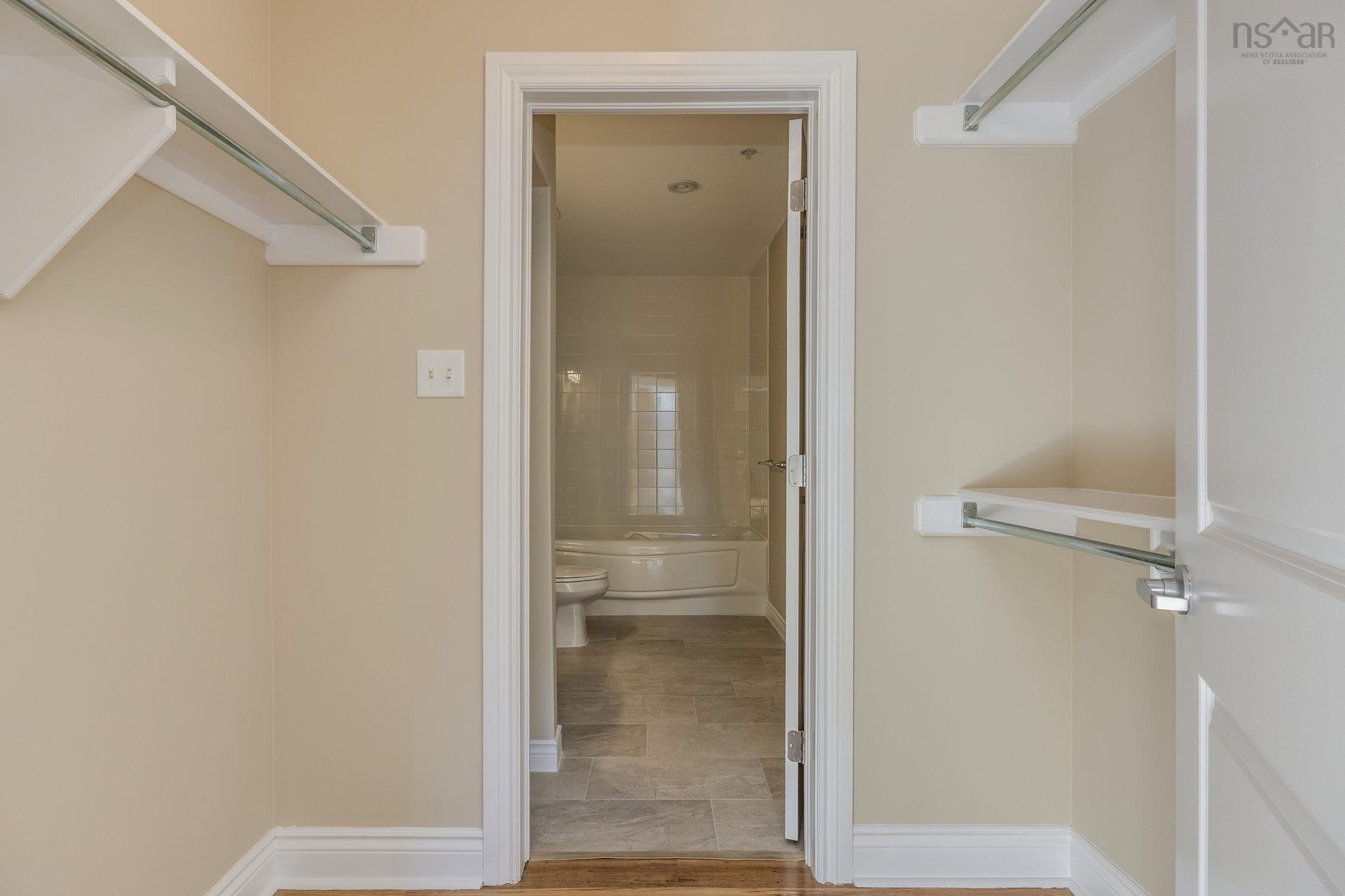 211 168 Green Village Lane photo #31