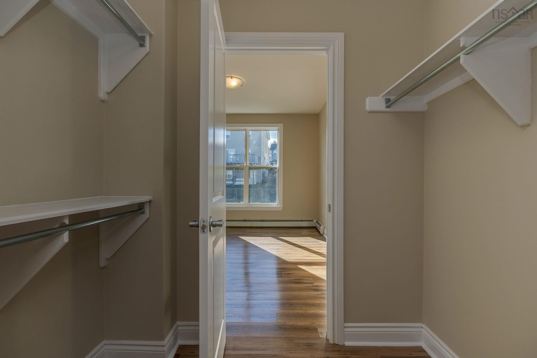 211 168 Green Village Lane photo #32