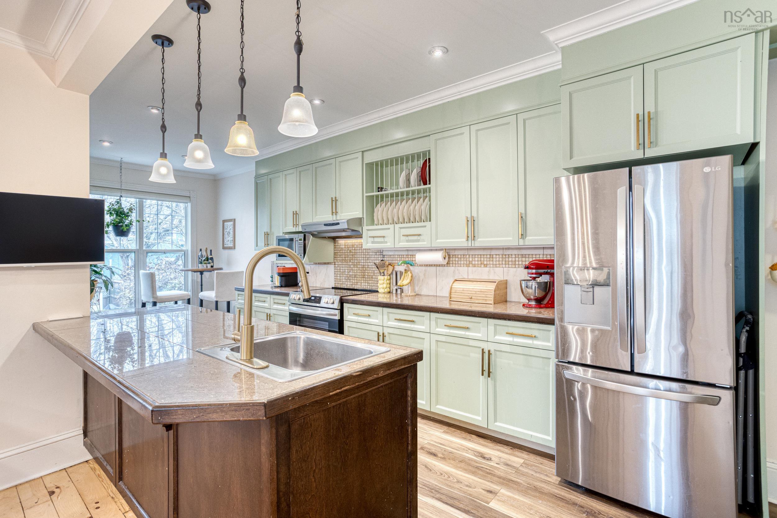 6318 Lawrence Street photo #16