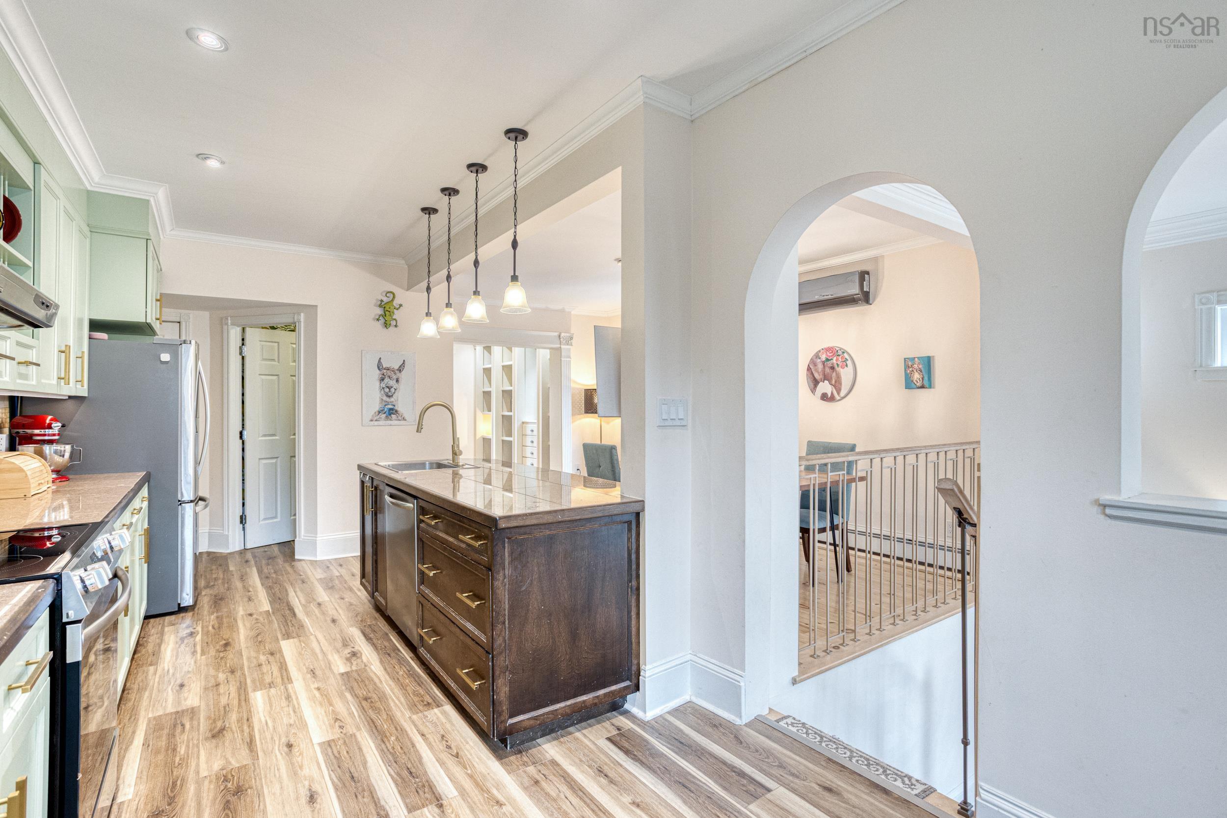 6318 Lawrence Street photo #21