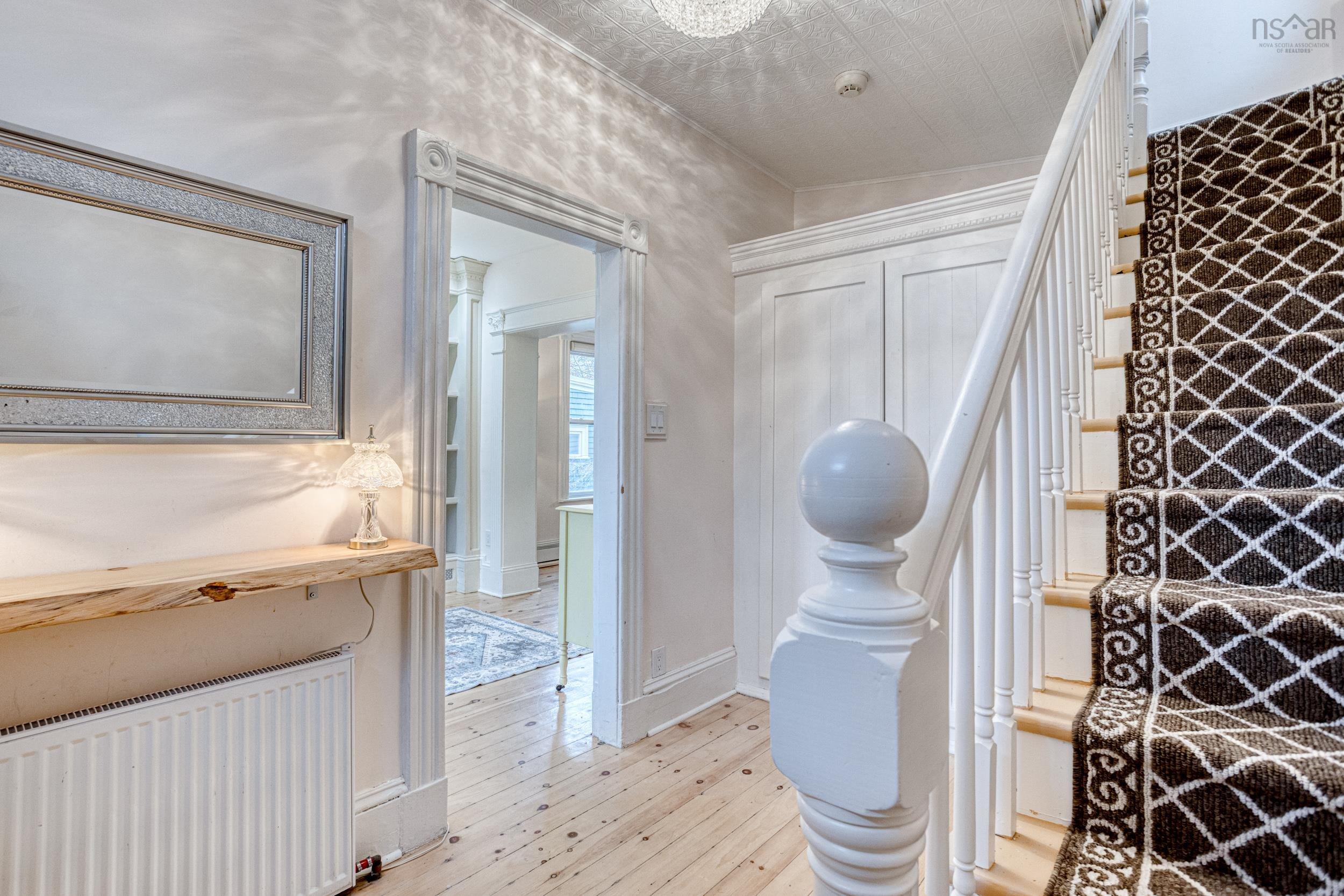 6318 Lawrence Street photo #4