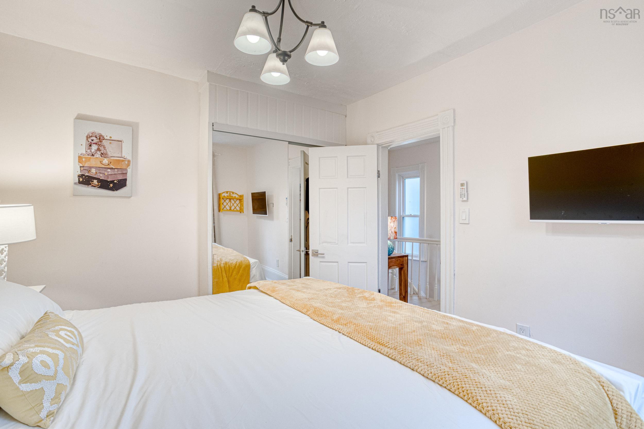 6318 Lawrence Street photo #33