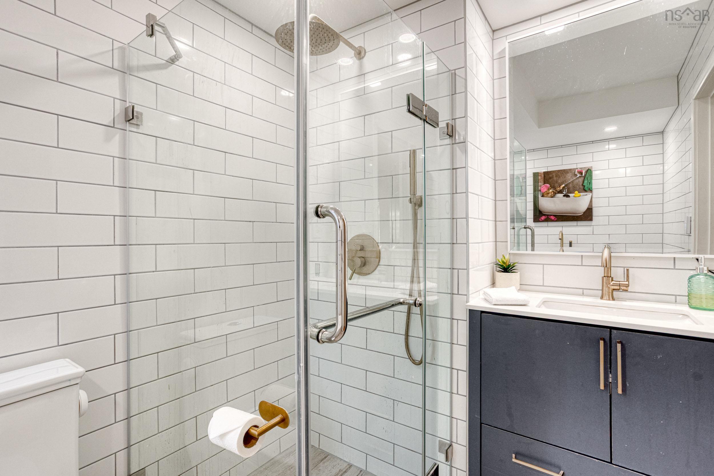 6318 Lawrence Street photo #35