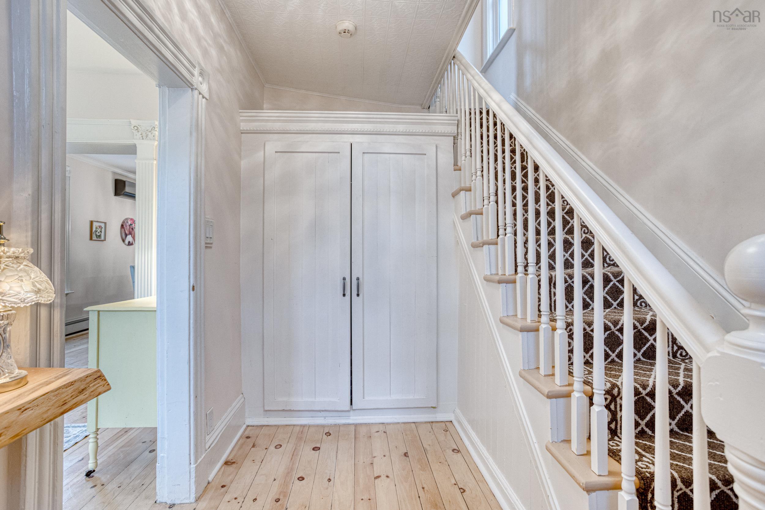 6318 Lawrence Street photo #5