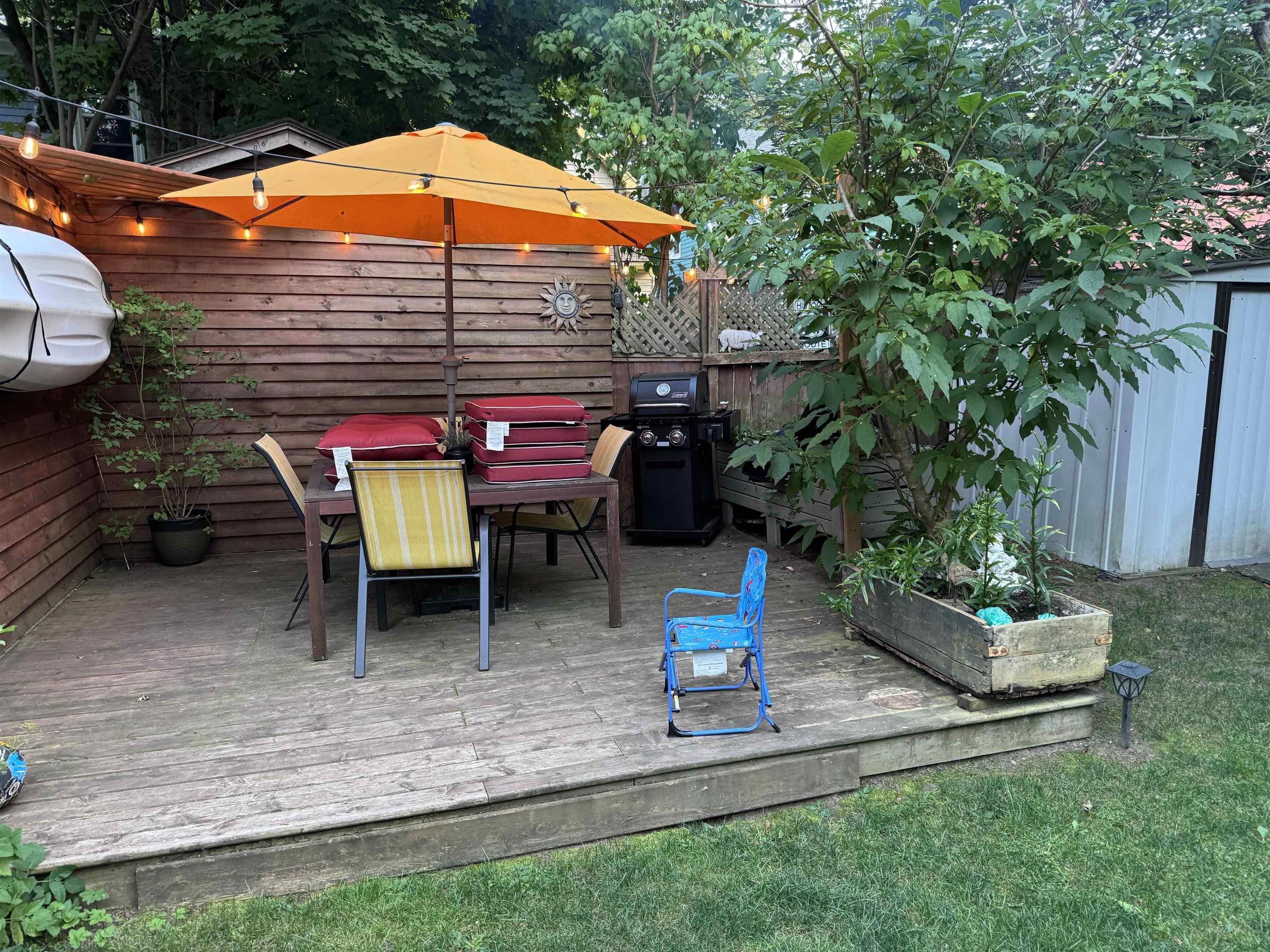 6318 Lawrence Street photo #46